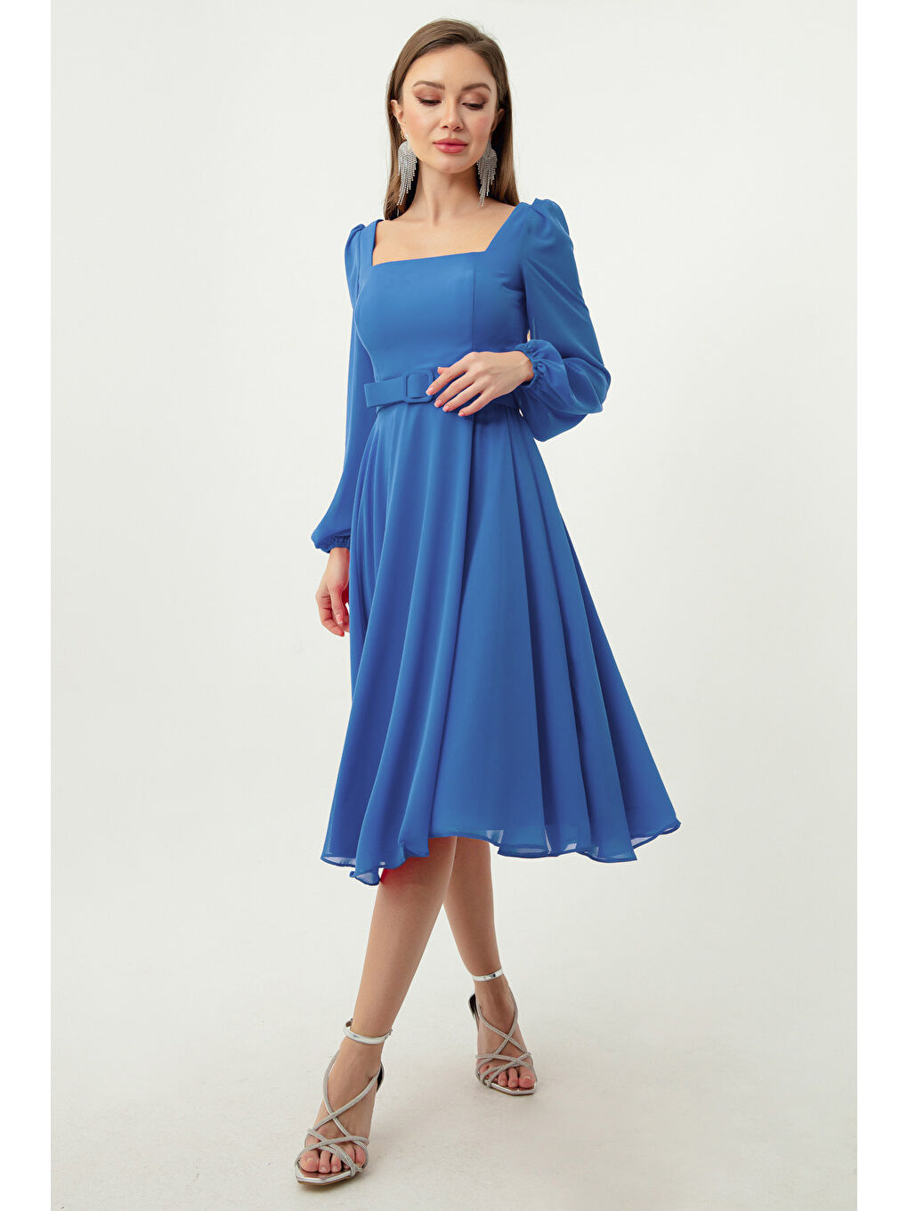 Kadın Mavi Kare Yaka Kemerli Midi Şifon Abiye Elbise-1