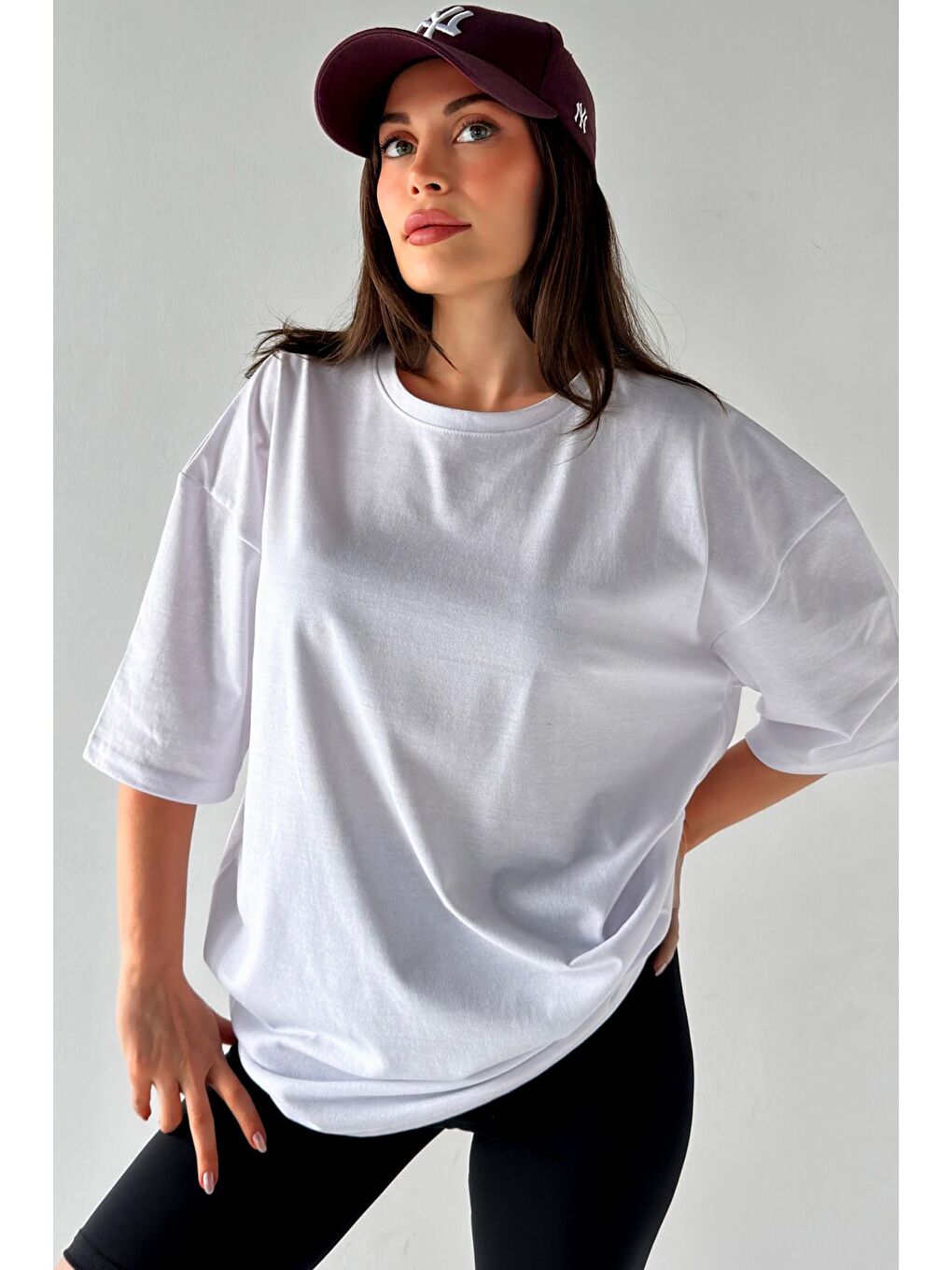 Kadın Düz Renk Beyaz Oversize T Shirt-2