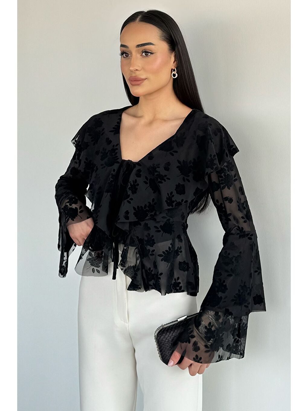 Siyah Kadın Atlet Kombinli Ön Bağlamalı Güpürlü Bluz-1