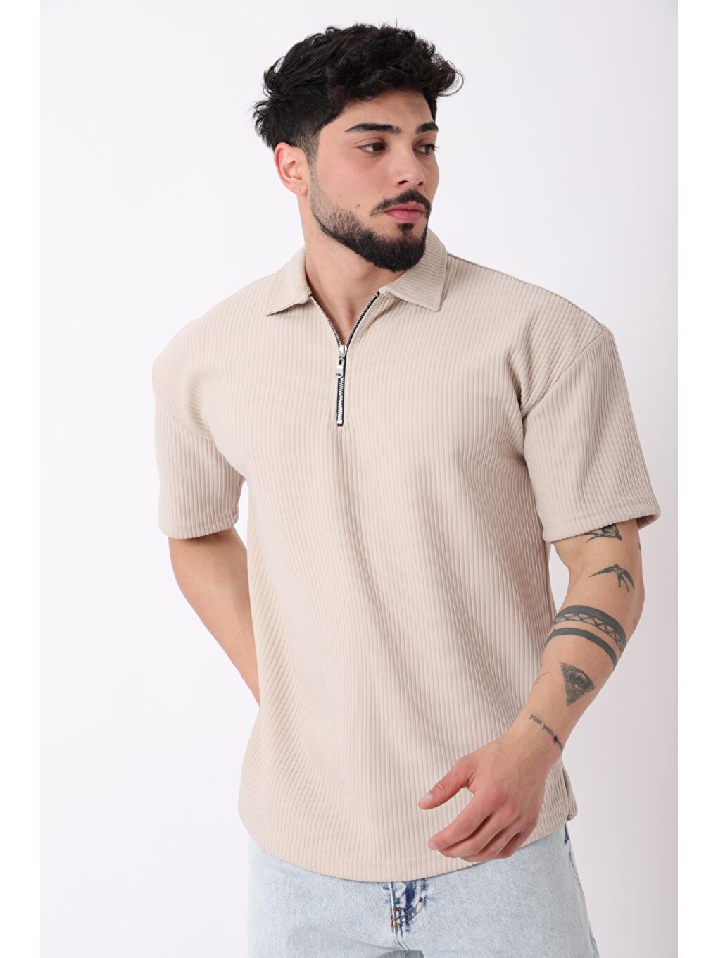 Bej Çizgili Yakalı Yarım Fermuar Oversize Tişört STU-2473_30464-1