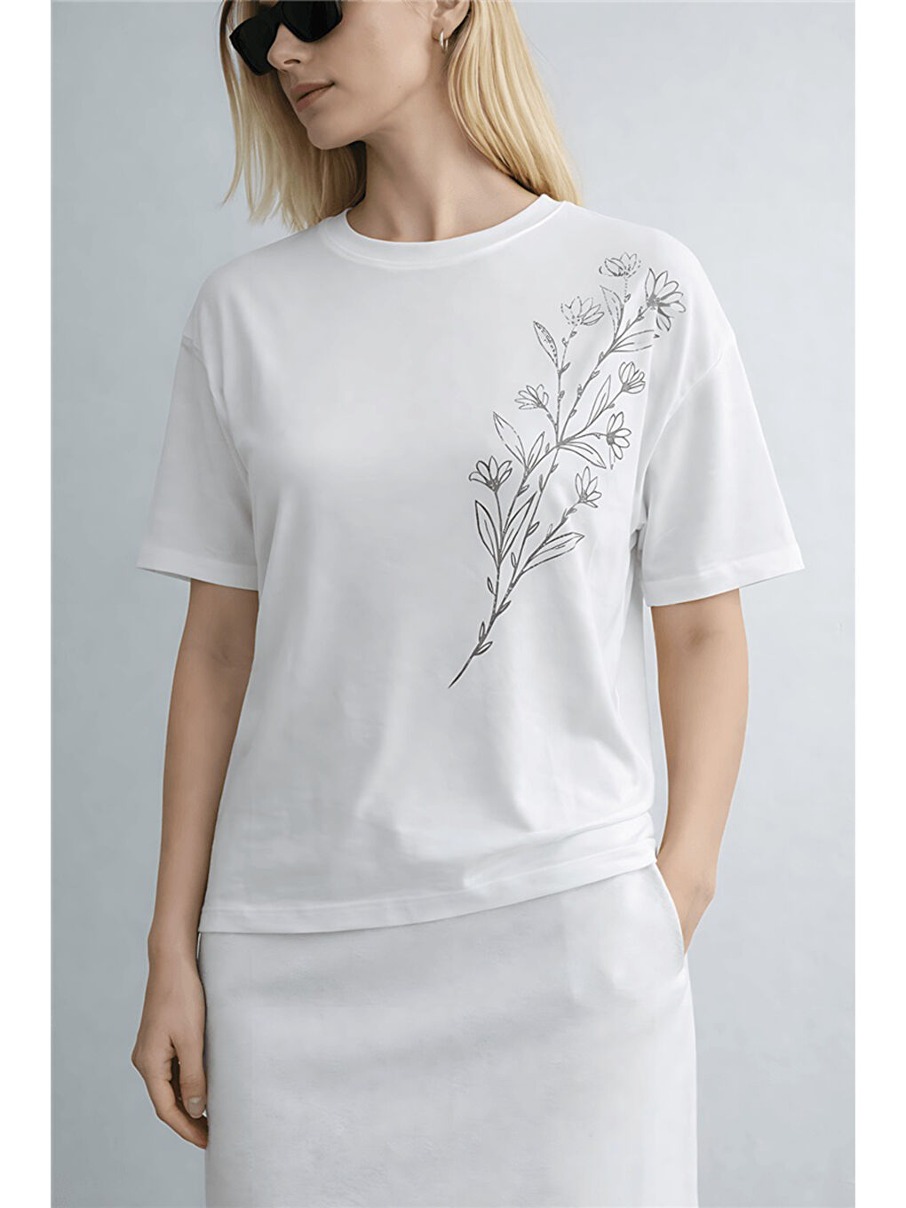 Ekru Baskılı Bisiklet Yaka Kısa Kollu Kadın Bluz 26Y0229K1