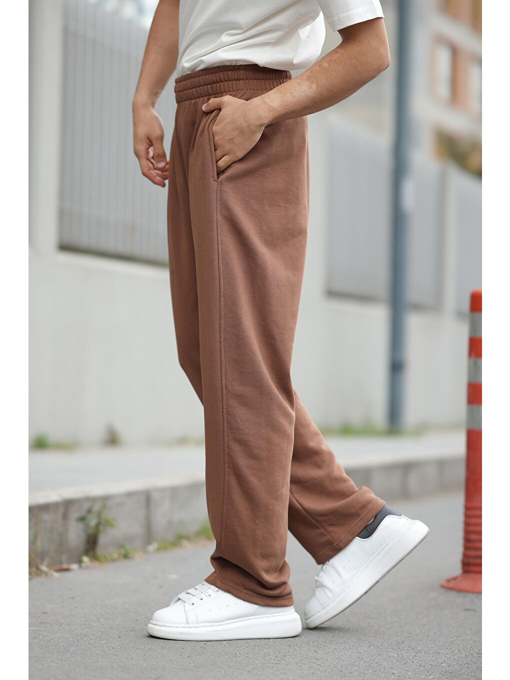 Kahverengi Rahat Kesim Erkek Eşofman Altı E6560-4