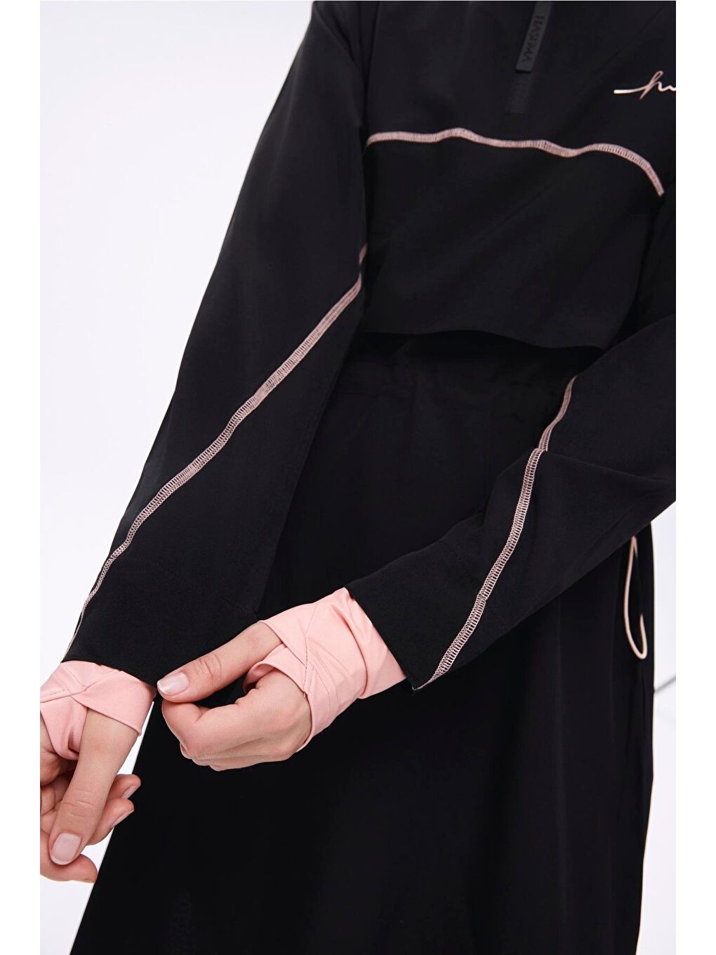 Esila Pembe Biyeli Siyah 5 Parça Jileli Tam Tesettür Mayo Takımı 2934-4