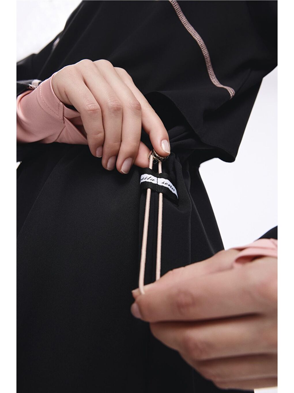 Esila Pembe Biyeli Siyah 5 Parça Jileli Tam Tesettür Mayo Takımı 2934-6