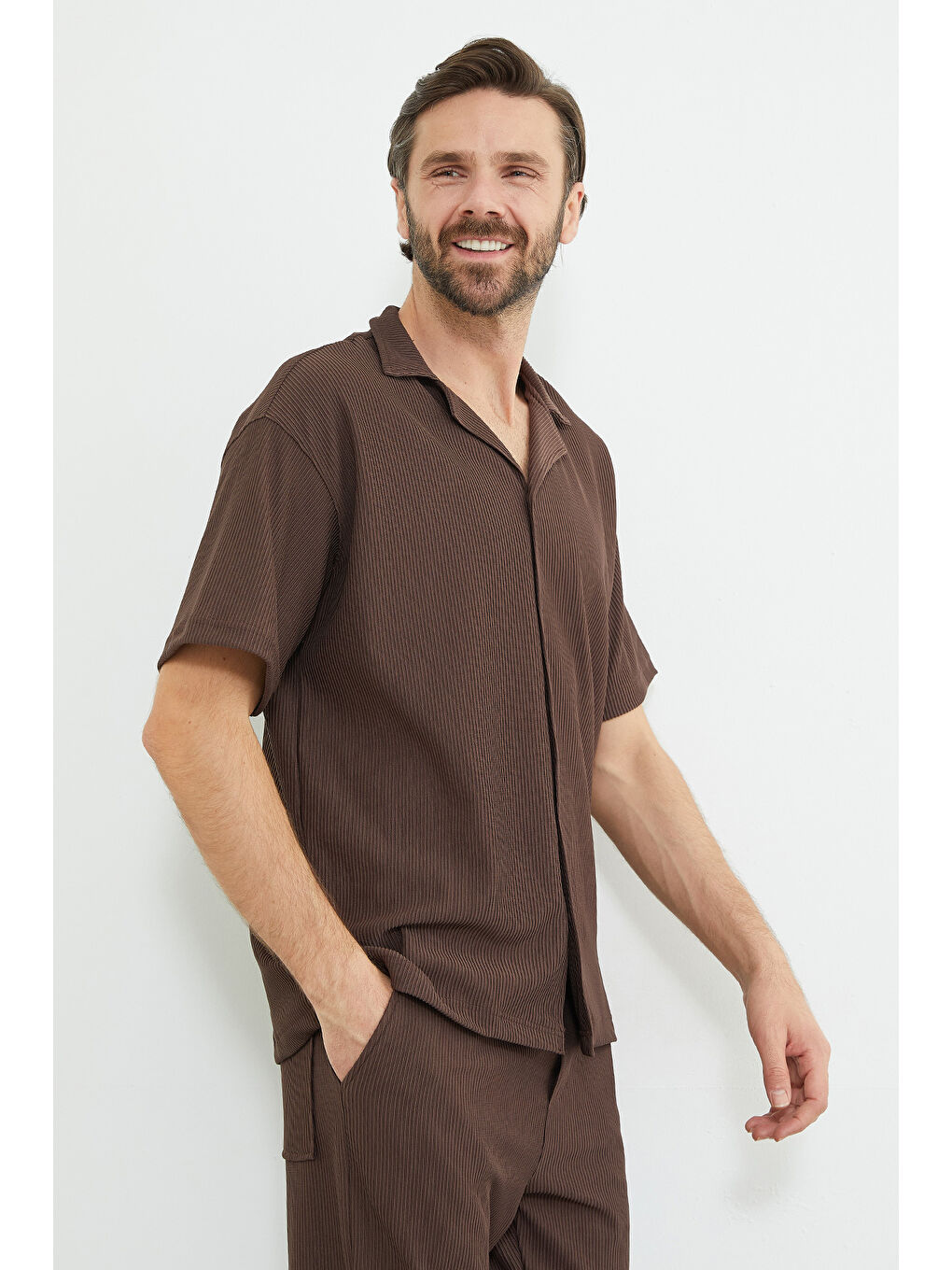 Kahverengi Fitilli Kısa Kollu Gömlek-3