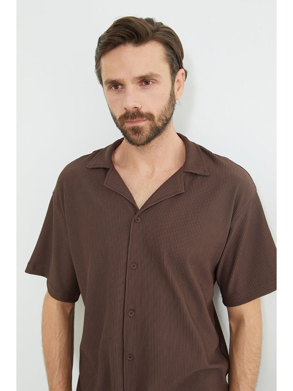 Kahverengi Fitilli Kısa Kollu Gömlek-4