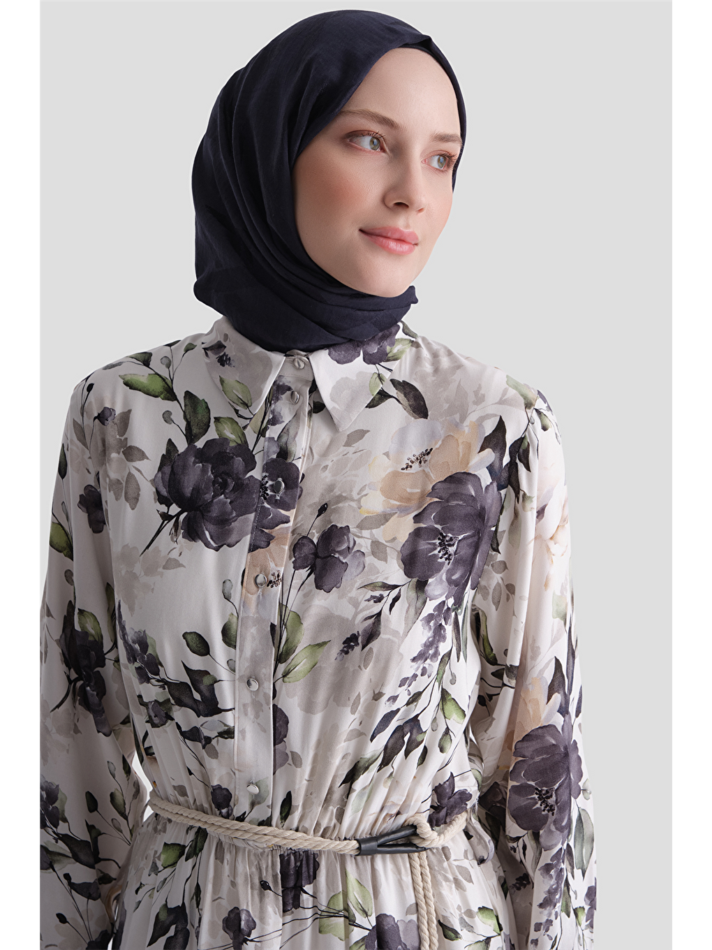 Çiçek Desenli Viskon Elbise Beyaz-3