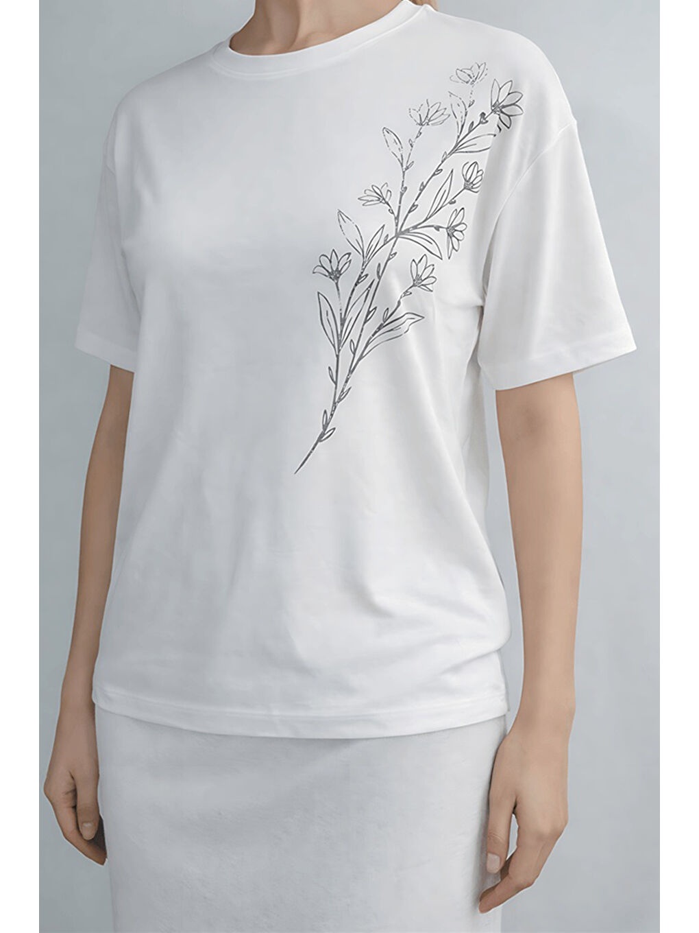 Ekru Baskılı Bisiklet Yaka Kısa Kollu Kadın Bluz 26Y0229K1-2