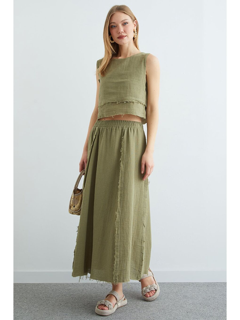 Yeşil Beli Lastikli Püsküllü Etekli Müslin 2 Li Takım-2