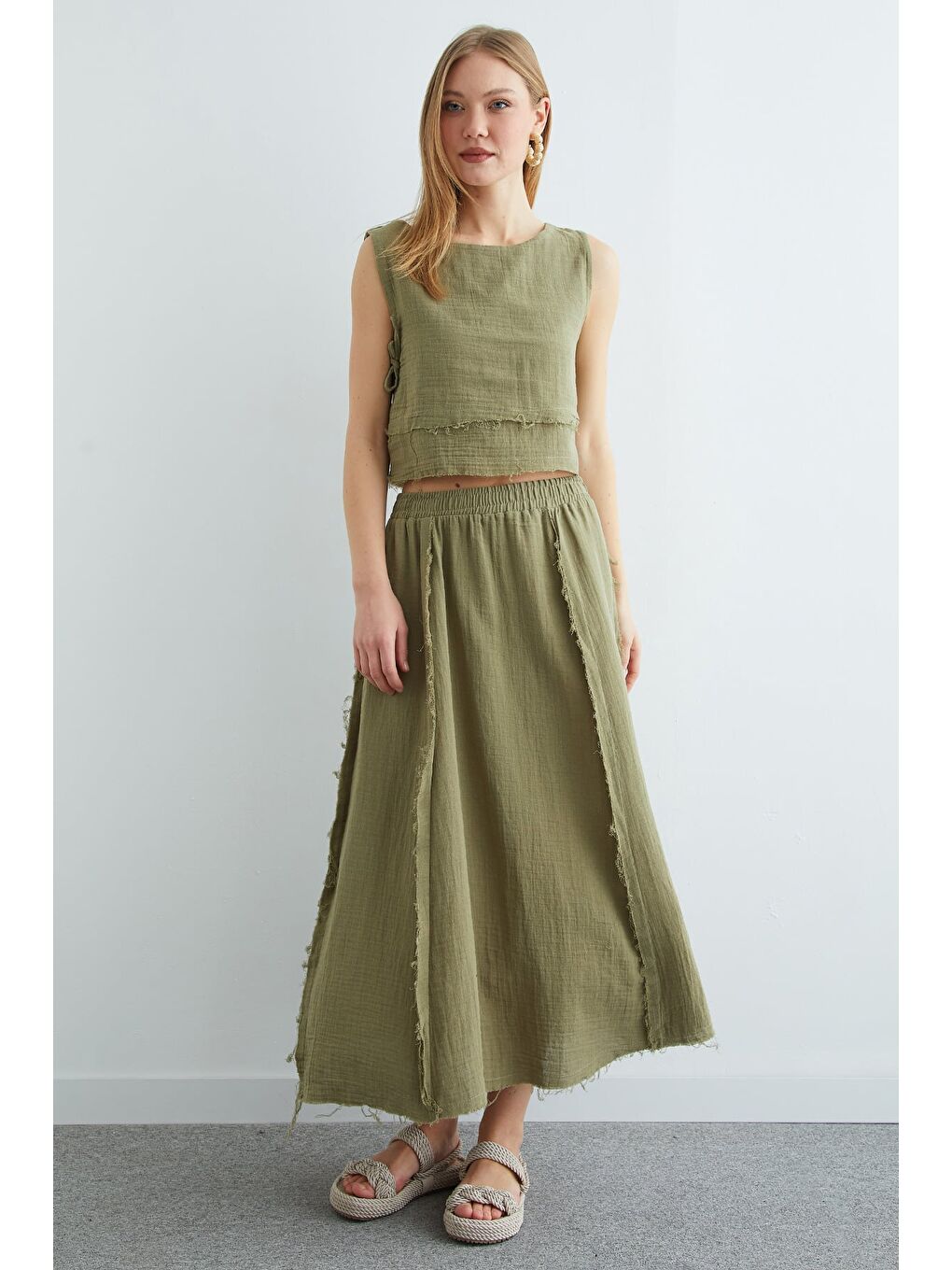 Yeşil Beli Lastikli Püsküllü Etekli Müslin 2 Li Takım-3