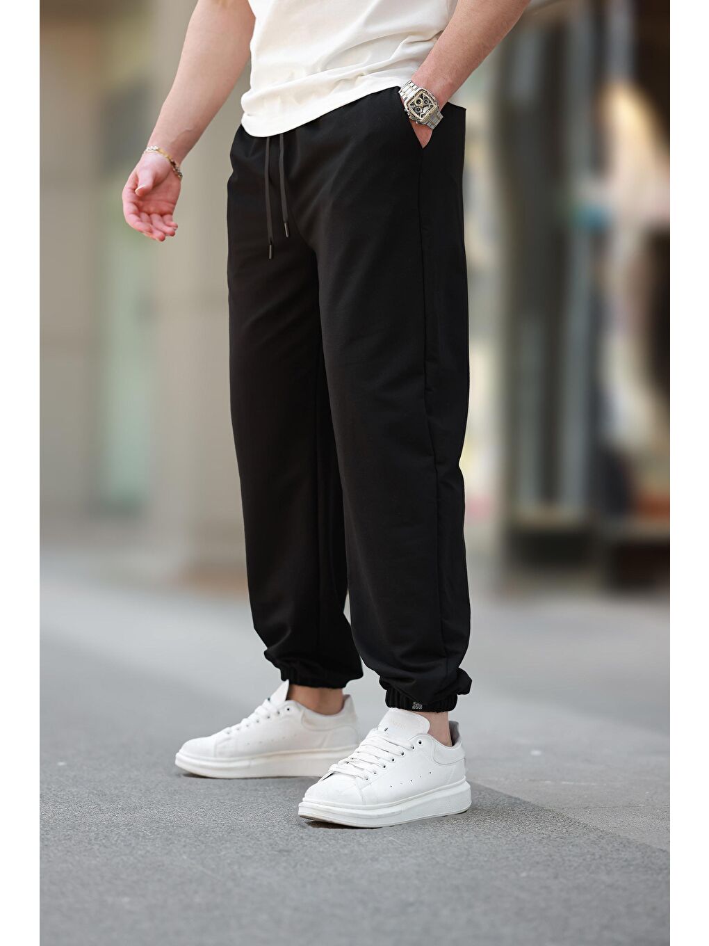 Siyah Rahat Kesim Paçası Lastikli Erkek Eşofman Altı E6573