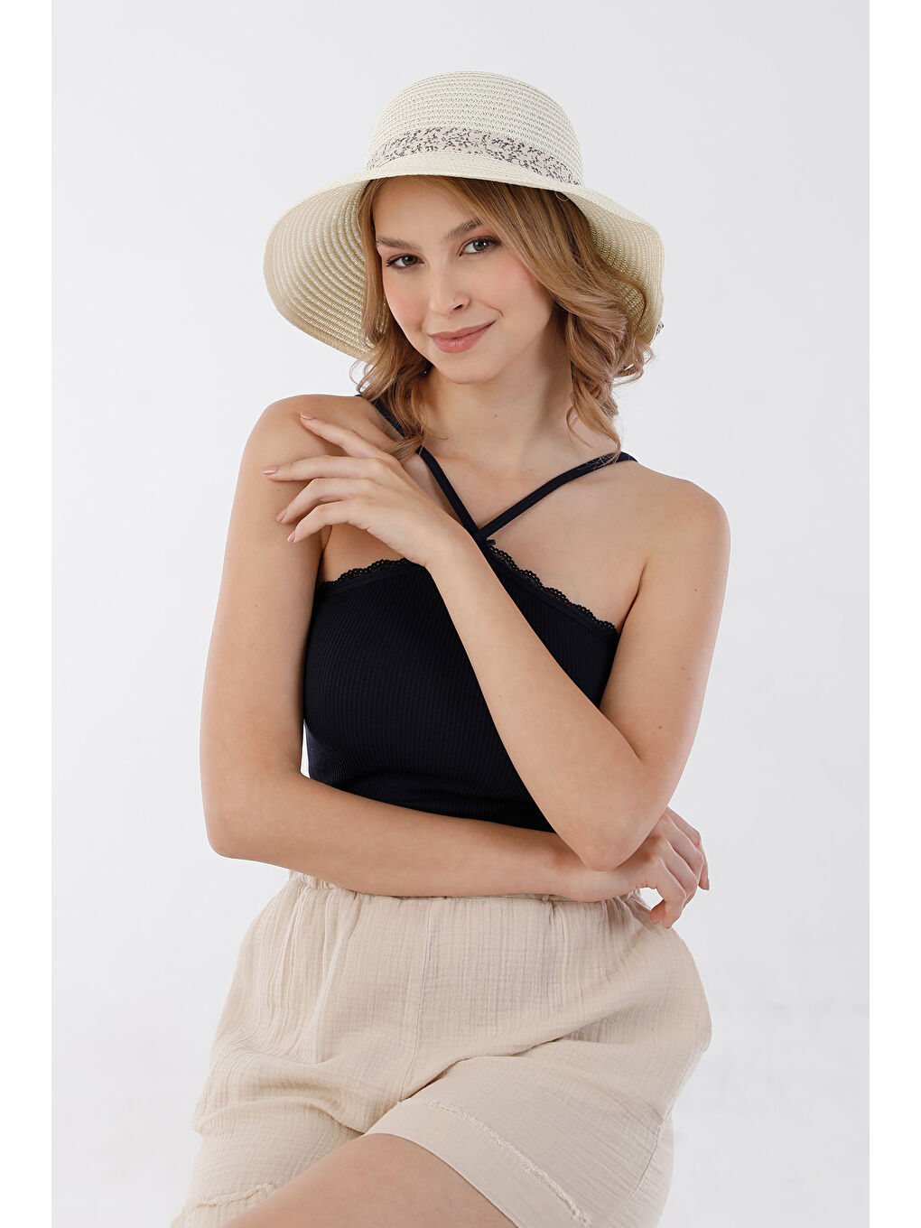 Ekru Kurdeleli Hasır Şapka