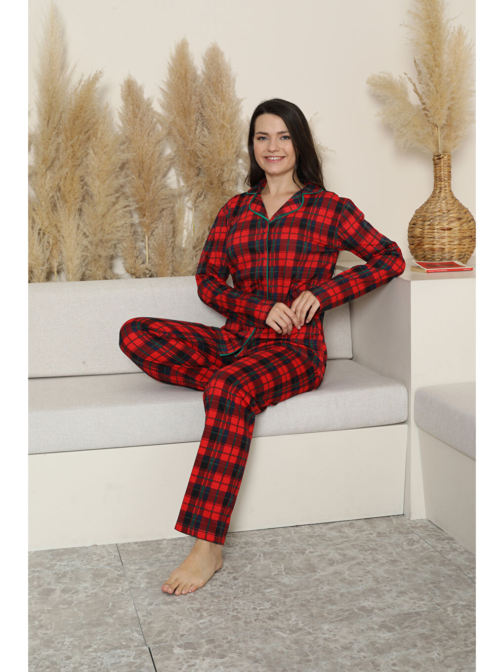 Bordo Kadın Pijama Takımı-Ekose Desenli - Pat Yakalı-Düğmeli 12283