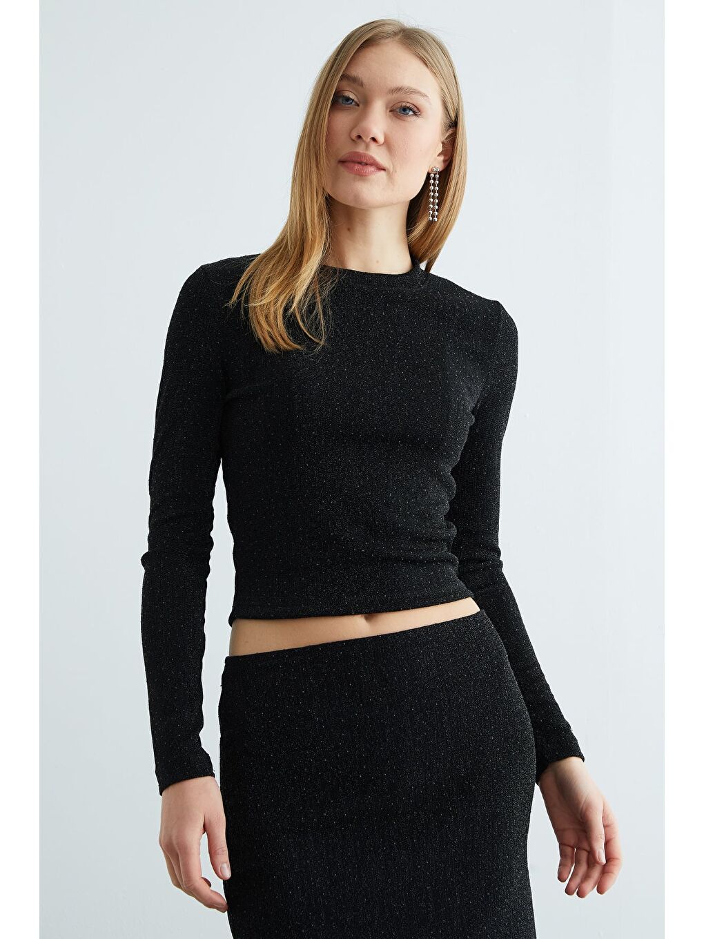 Siyah Taşlı Simli Bisiklet Yaka Bluz-2