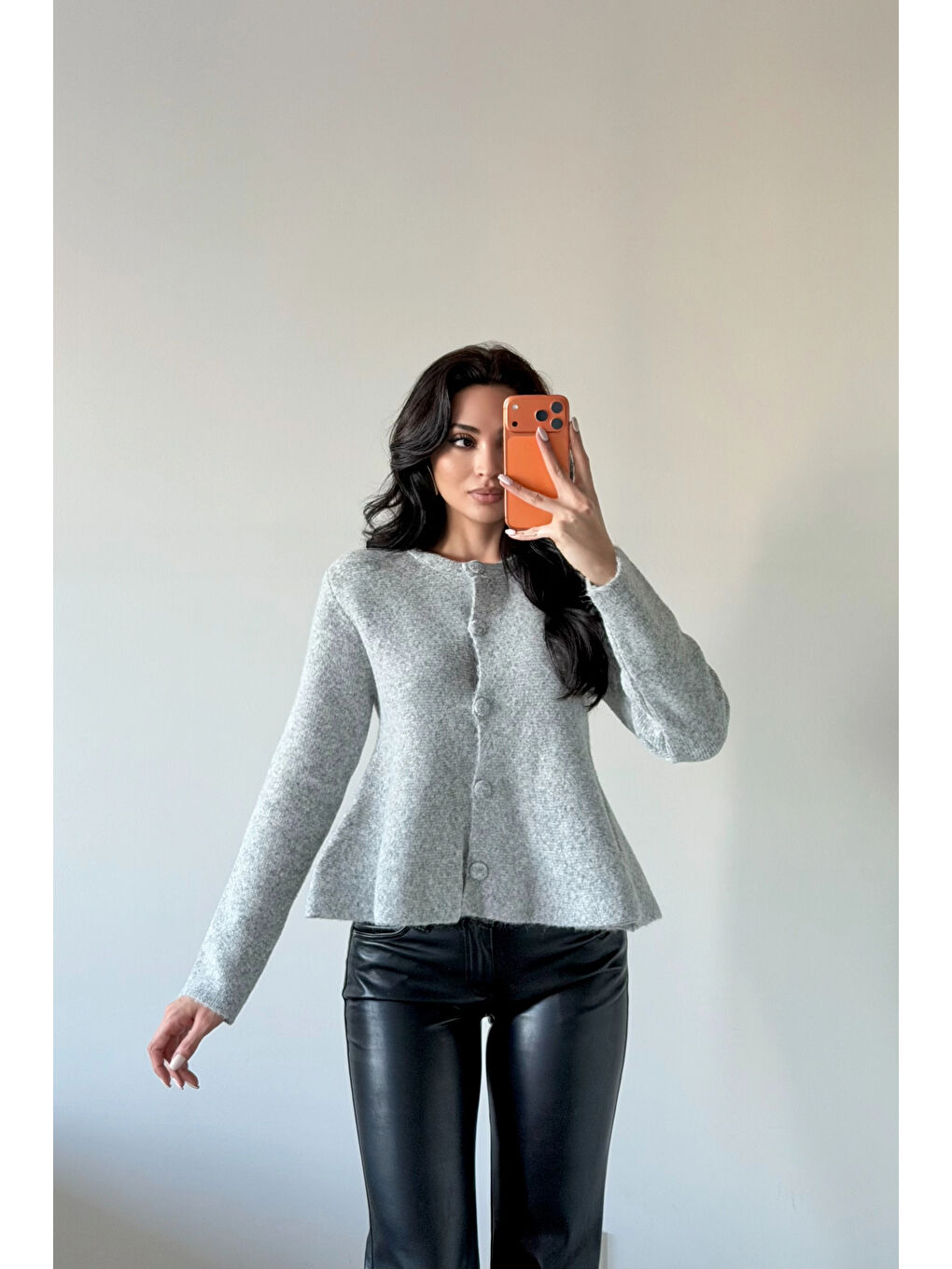 Kadın Gri Eteği Volanlı Triko Hırka 1014-2525-3