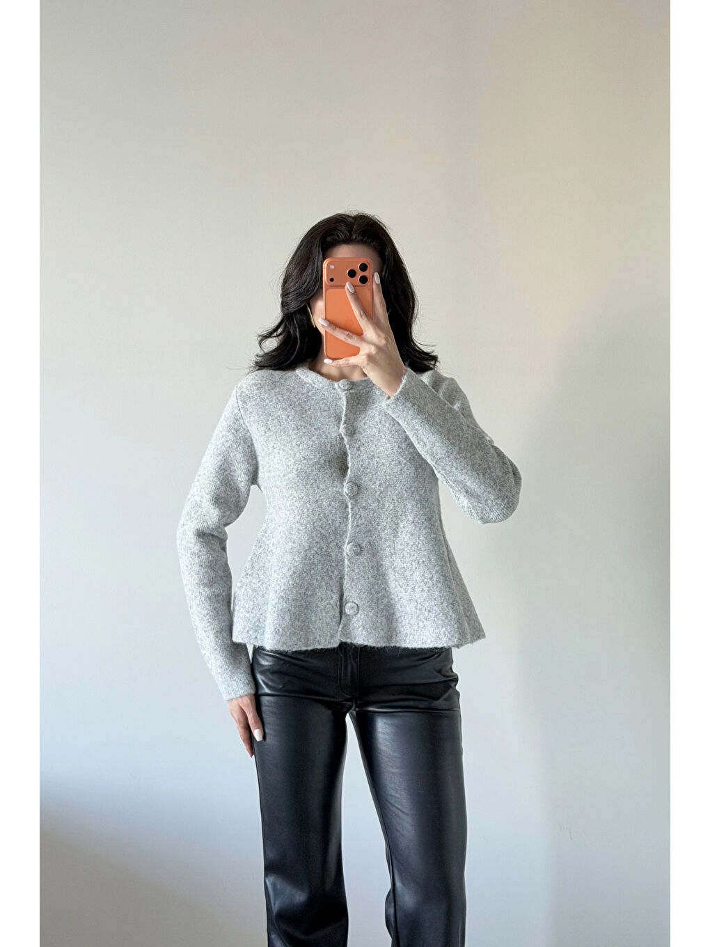 Kadın Gri Eteği Volanlı Triko Hırka 1014-2525-4