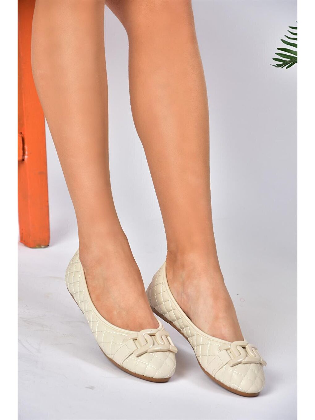 Fox Shoes P250005209 Bej Kapitone Tokalı Günlük Kadın Babet - 1