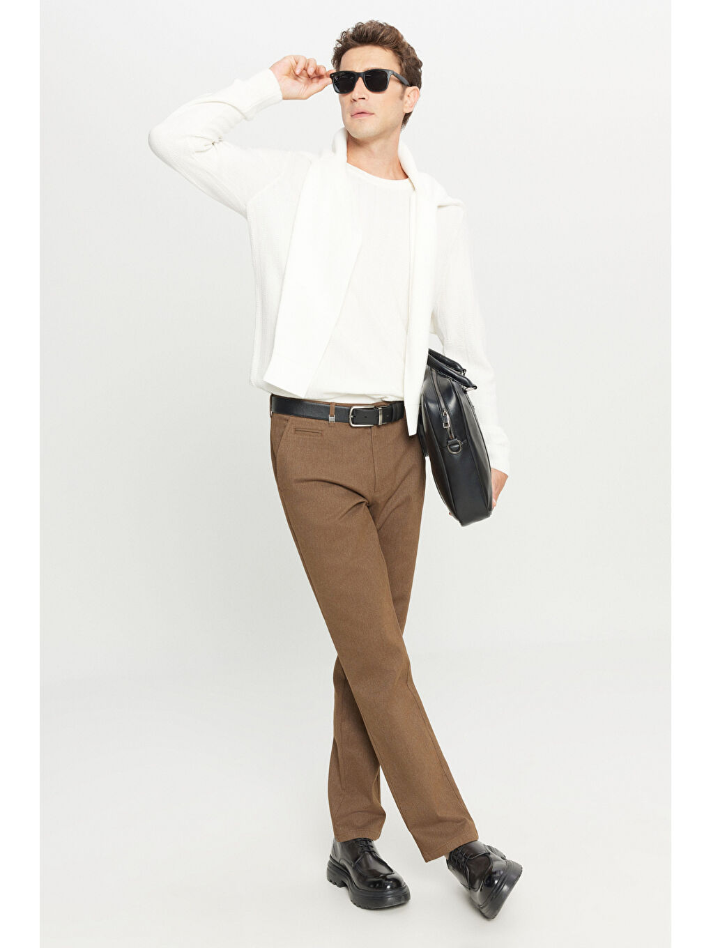 Kahverengi Erkek Açık Kahve Pamuklu Regular Fit Normal Kesim Diagonal Desenli Yan Cepli Esnek Casual Pantolon-1