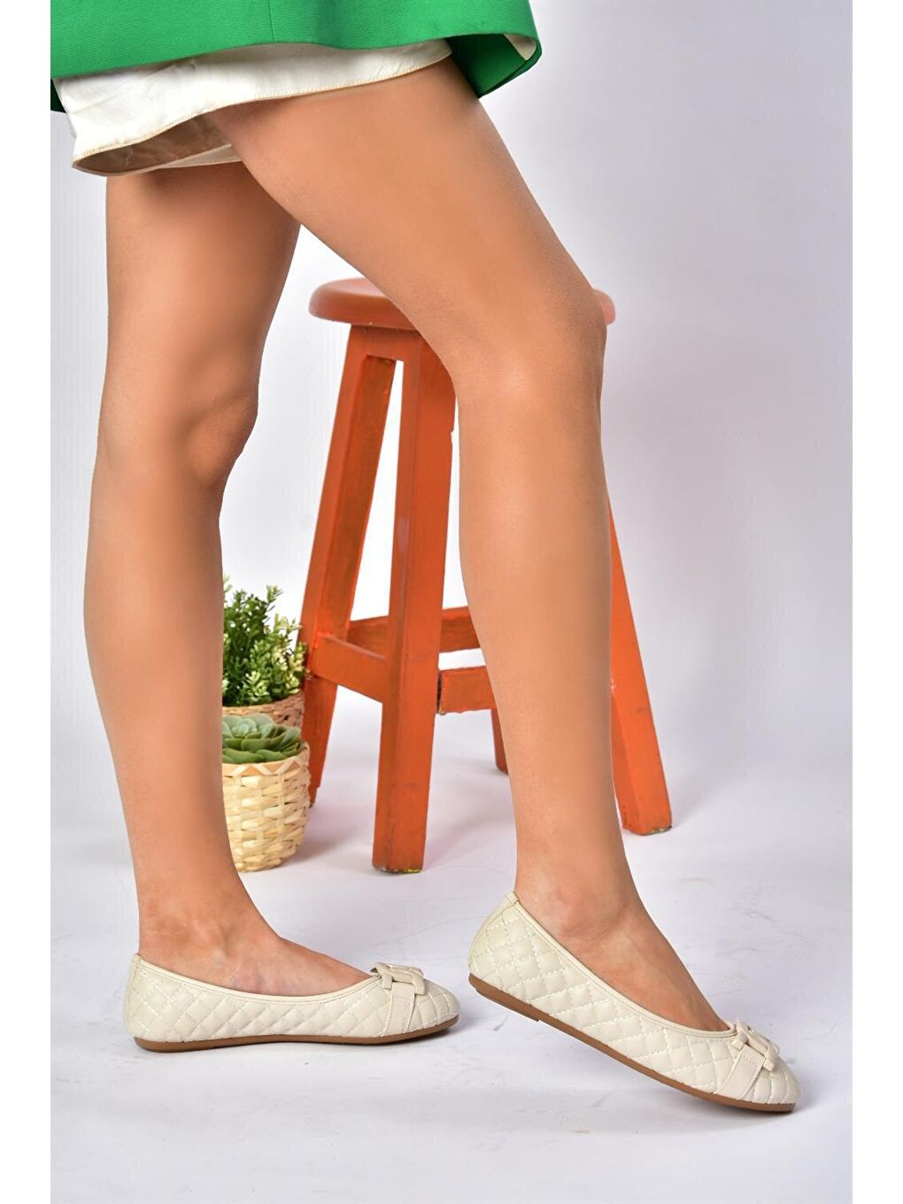 Fox Shoes P250005209 Bej Kapitone Tokalı Günlük Kadın Babet - 2