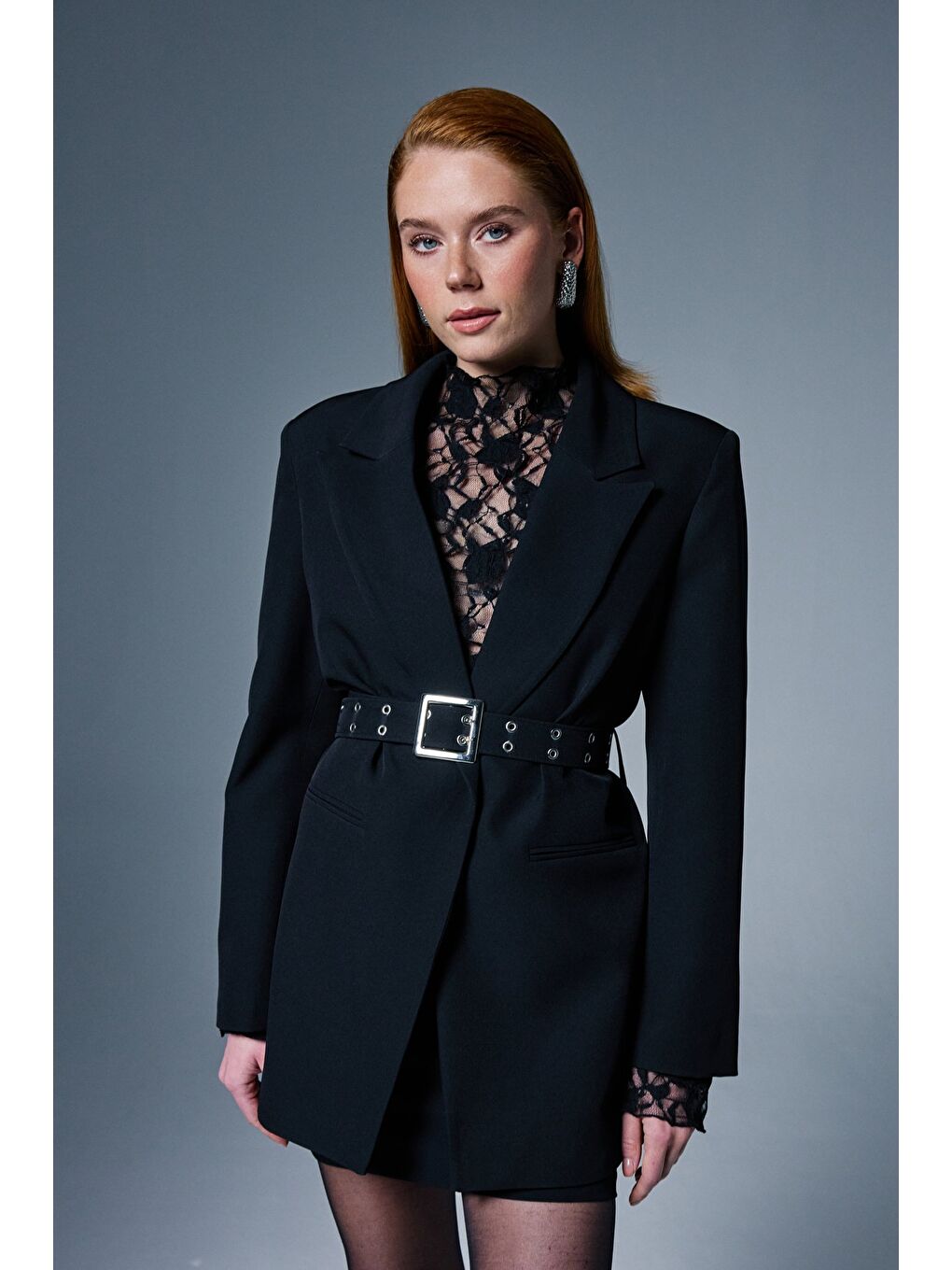 Kemer Detaylı Ceket - Siyah-1