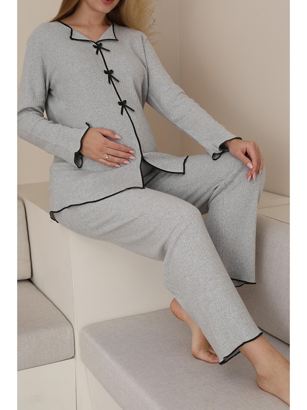 Gri Hamile ve Lohusa Uzun Kollu Yumoş Kumaş Fiyonklu Bel Ayarlı Pijama Takımı-5