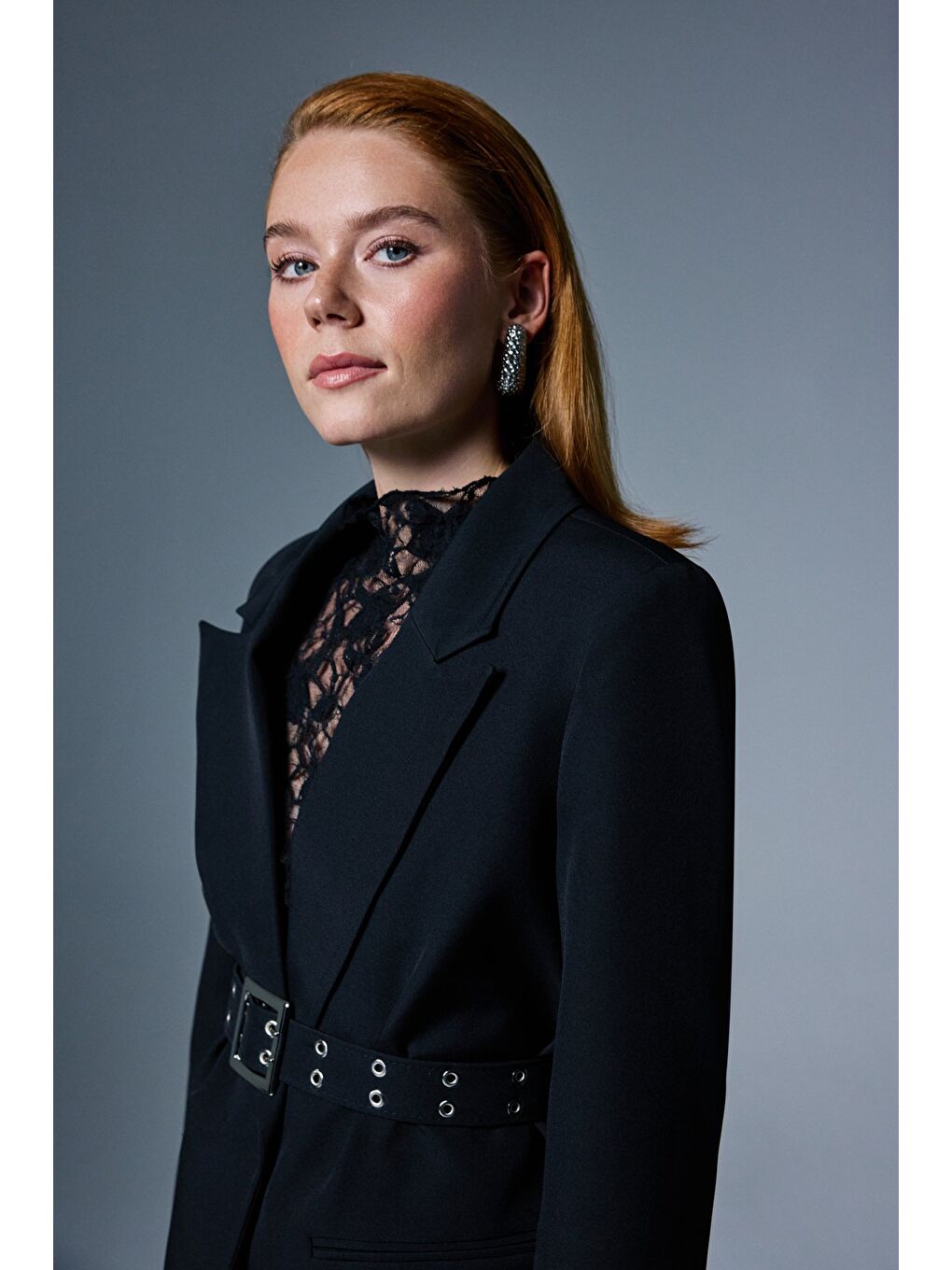 Kemer Detaylı Ceket - Siyah-6