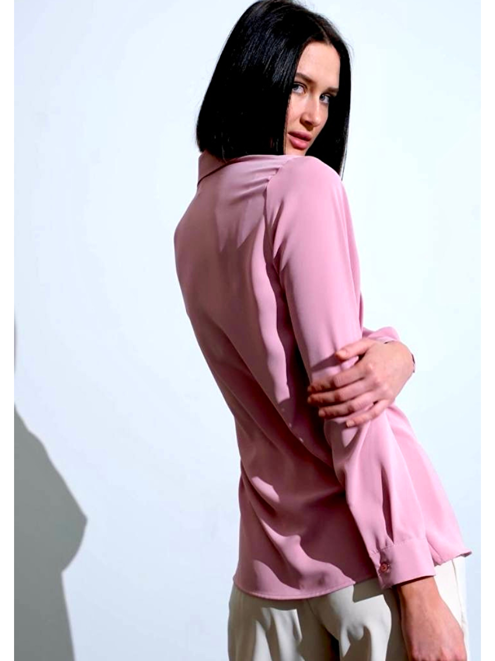 Pembe İç Göstermeyen Uzun Önü Bağlamalı Kadın Gömleği-2