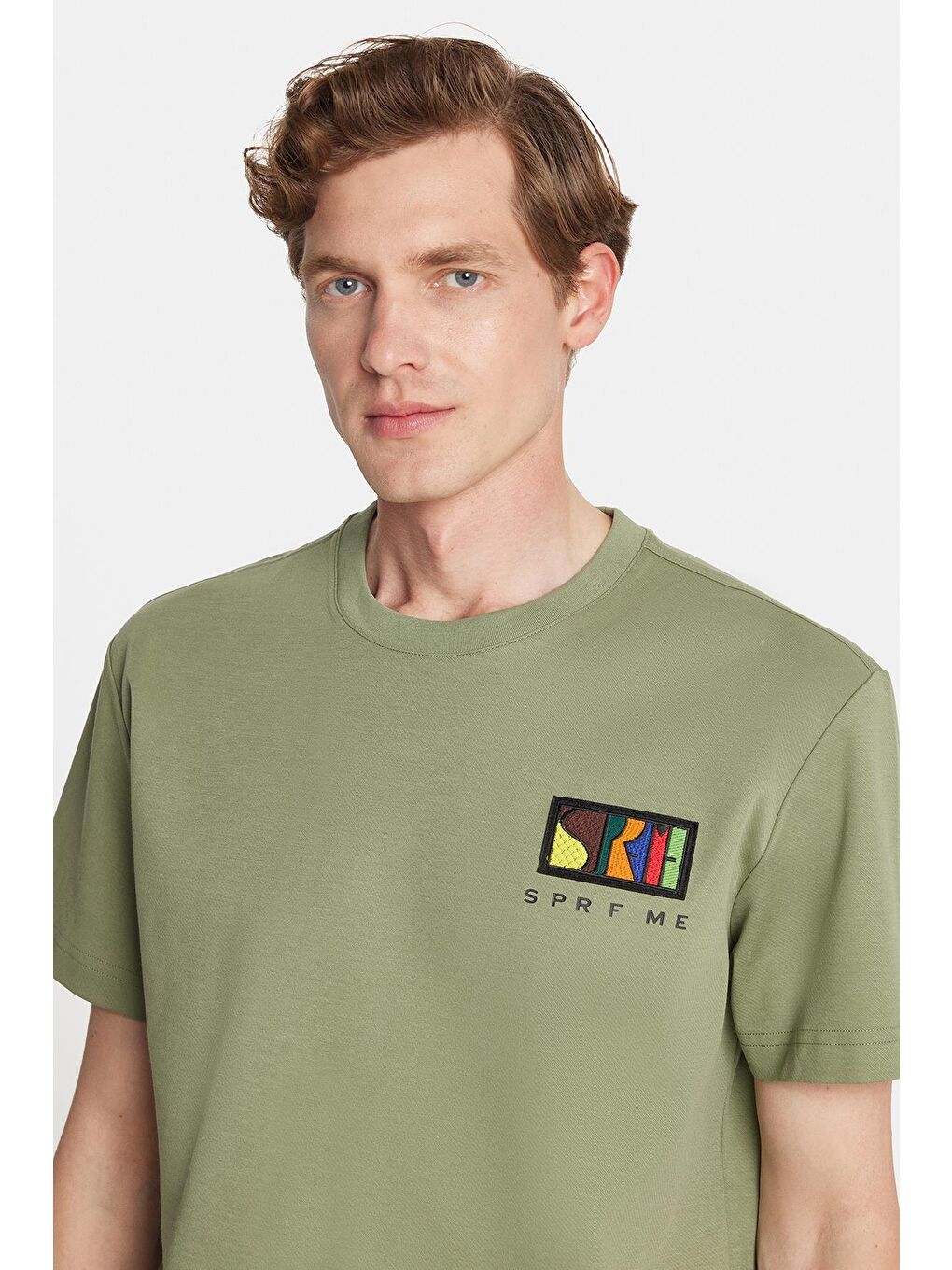 Relax Fit Rahat Kesim Pamuklu Ön Ve Arka Baskı Ve Nakış Detaylı Bisiklet Yaka Haki Tişört-1