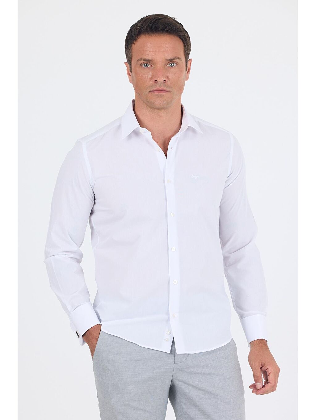 Beyaz Uzun Kol Düz Sert Yaka Cepsiz Pamuklu Basic Slim Fit Gömlek 1004250059_600