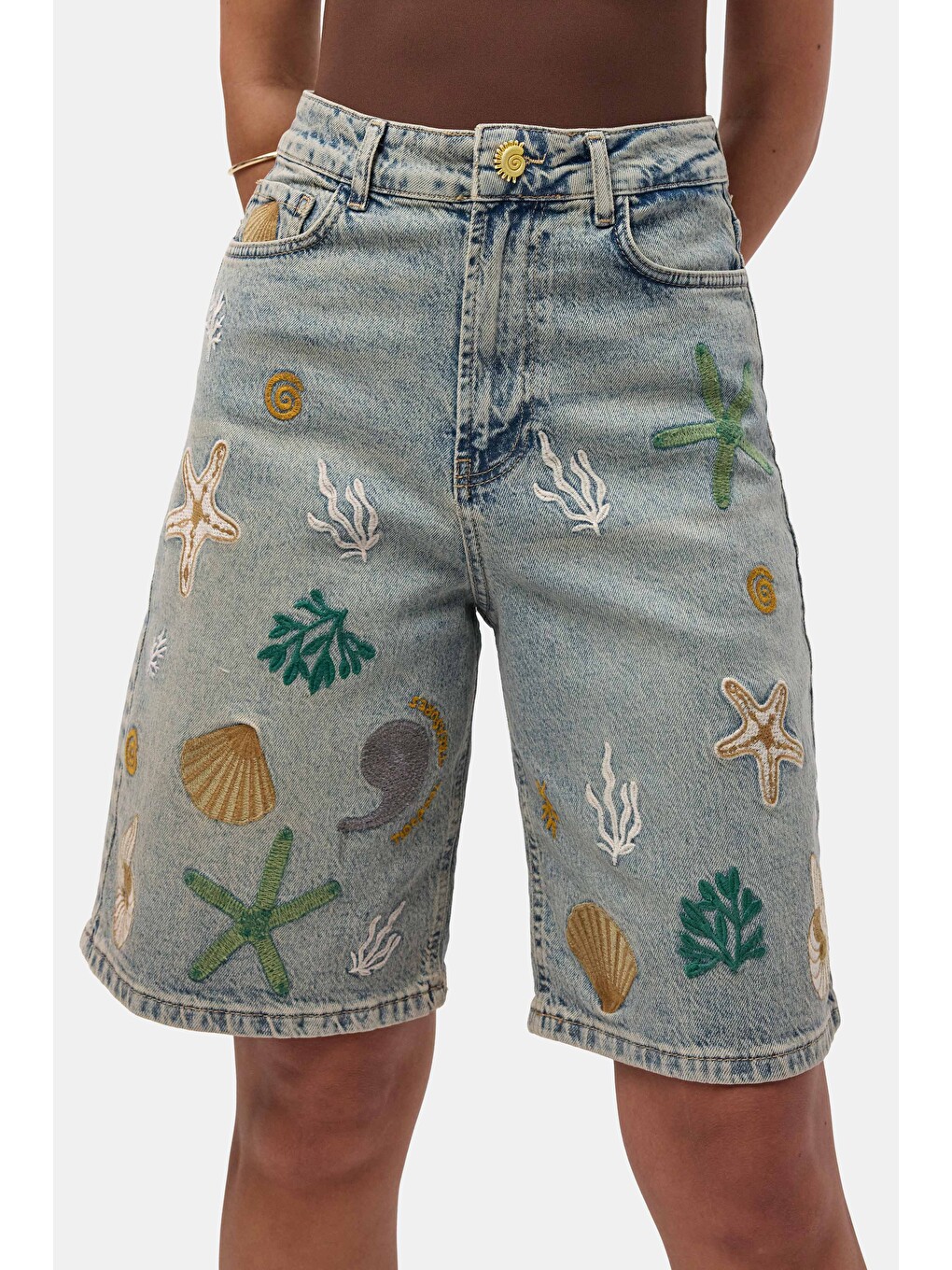 Mavi Kadın Jean Rengi 4s6-65 Nakışlı Özel Tasarım Bermuda Denim Şort