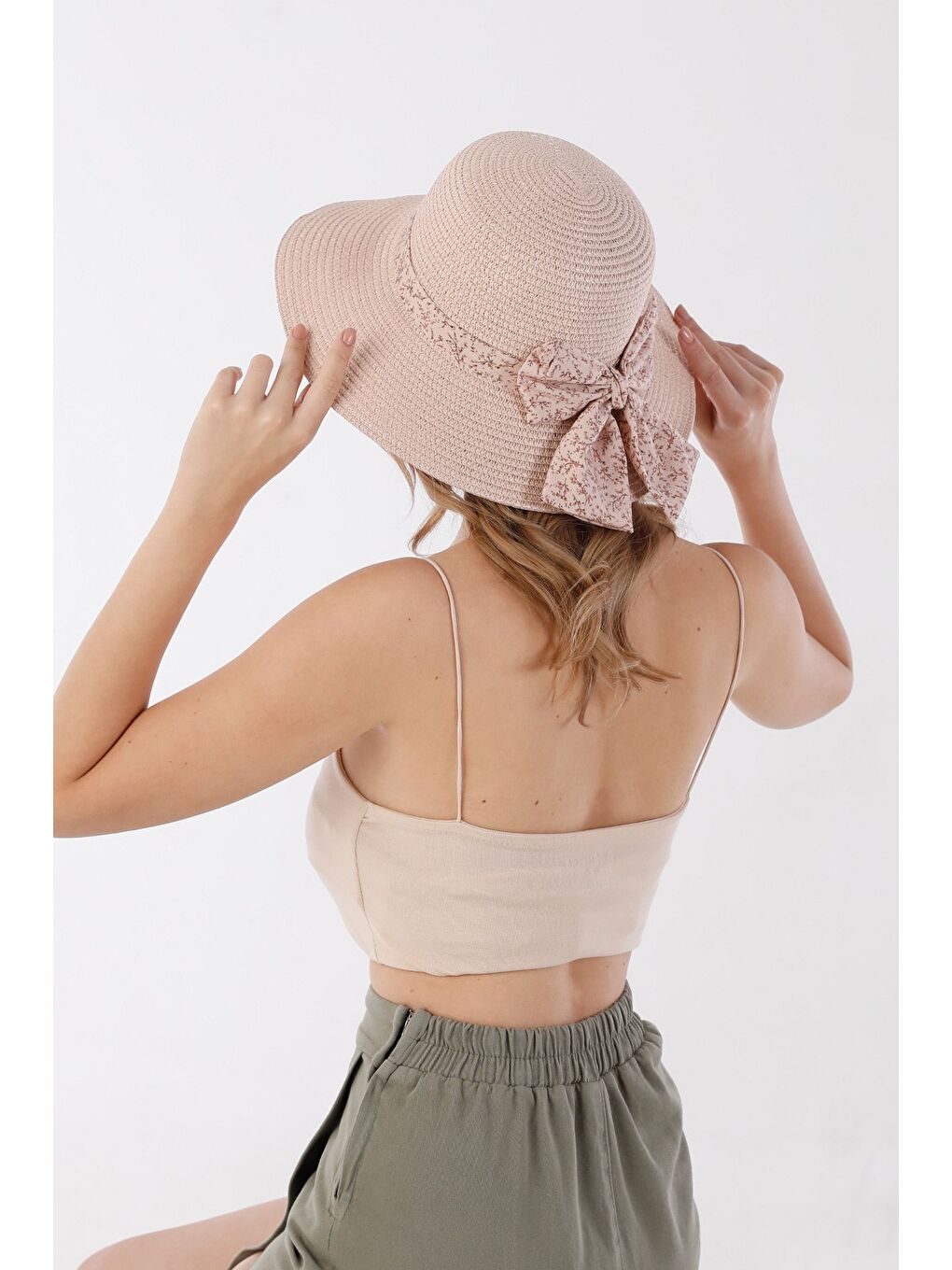 Pembe Kurdeleli Hasır Şapka-2