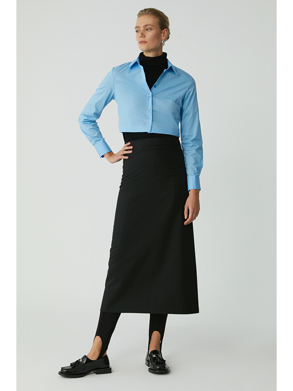 Sıntıa Kadın Slim Fit Dar Kalıp Vücuda Oturan Elastanlı Poplin Crop Mavi Gömlek-1
