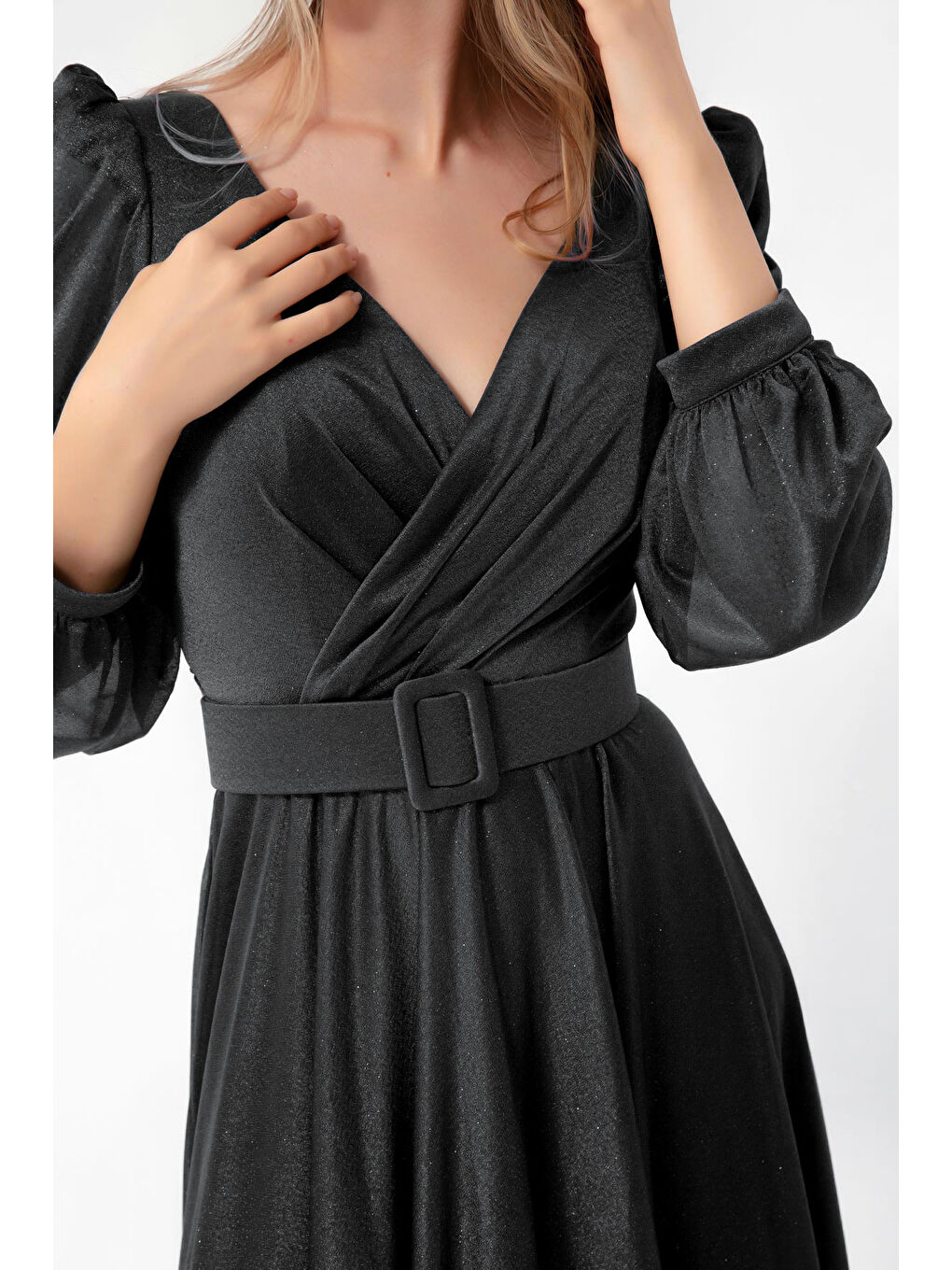 Kadın Siyah Kruvaze Yaka Simli Uzun Kloş Abiye Elbise-2