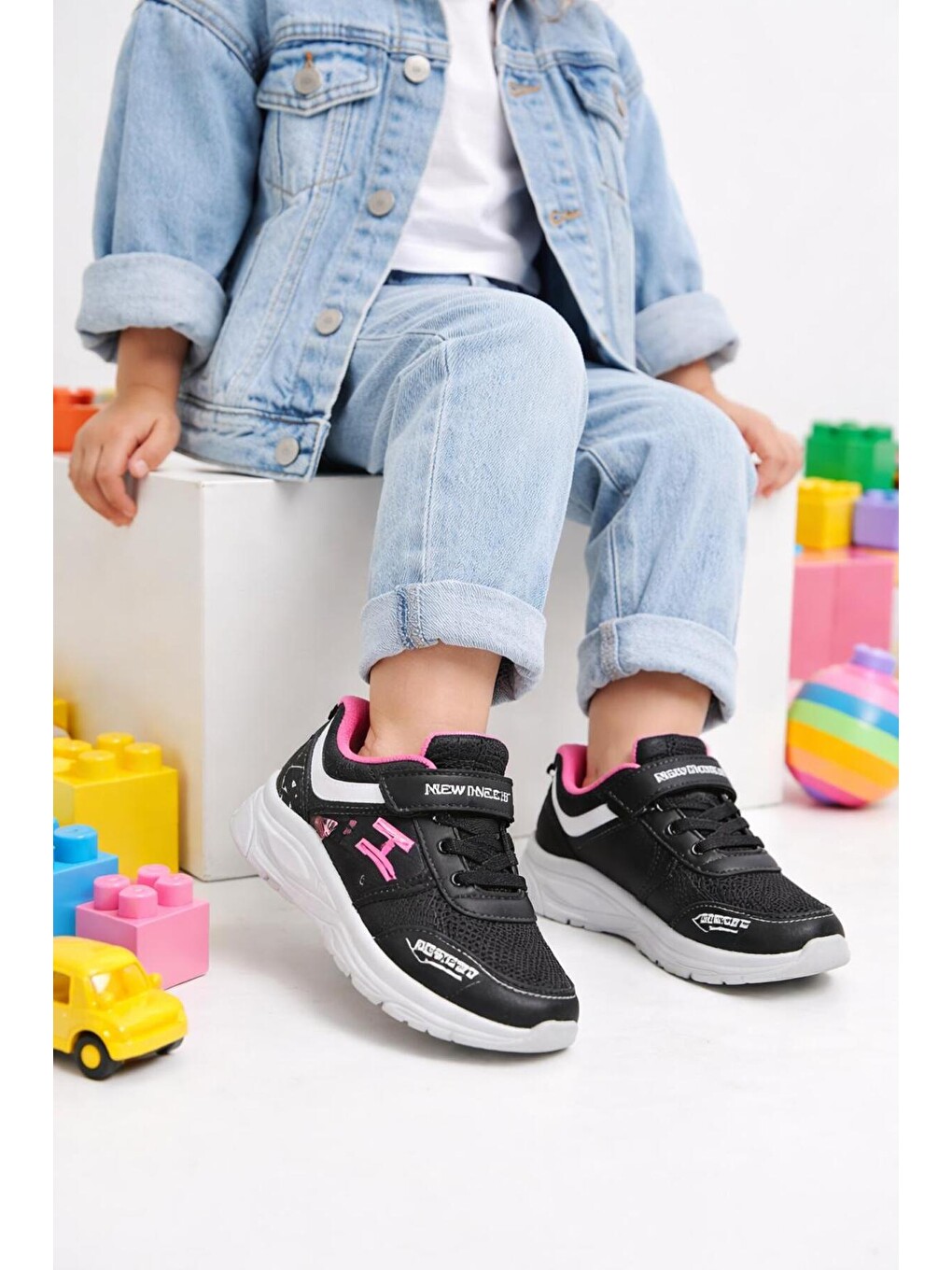Siyah Unisex Çocuk Spor Günlük Hafif Taban Cırtlı Bağcıklı Nefes Alabilen Kaymaz Okul Ve Günlük Sneaker-1