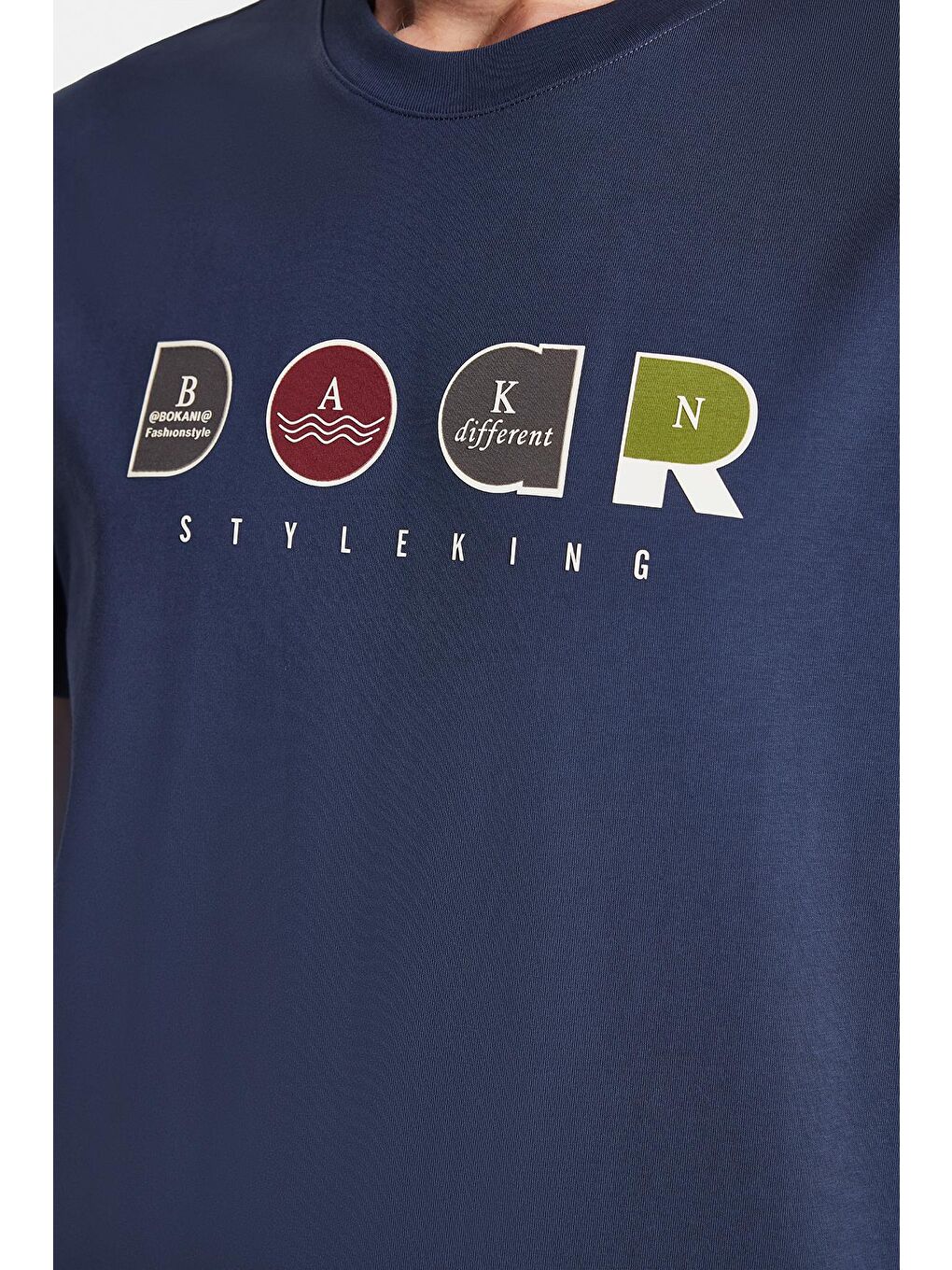 Relax Fit Rahat Kesim Pamuklu Ön Baskı Detaylı Bisiklet Yaka Lacivert Erkek Tişört-3