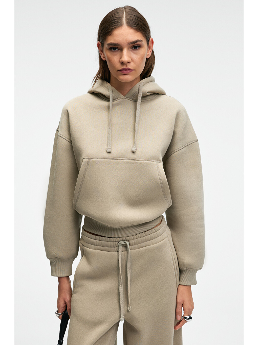 Bej Selene Kadın Kapüşonlu Kangru Cepli Regular Fit Taş Sweatshirt