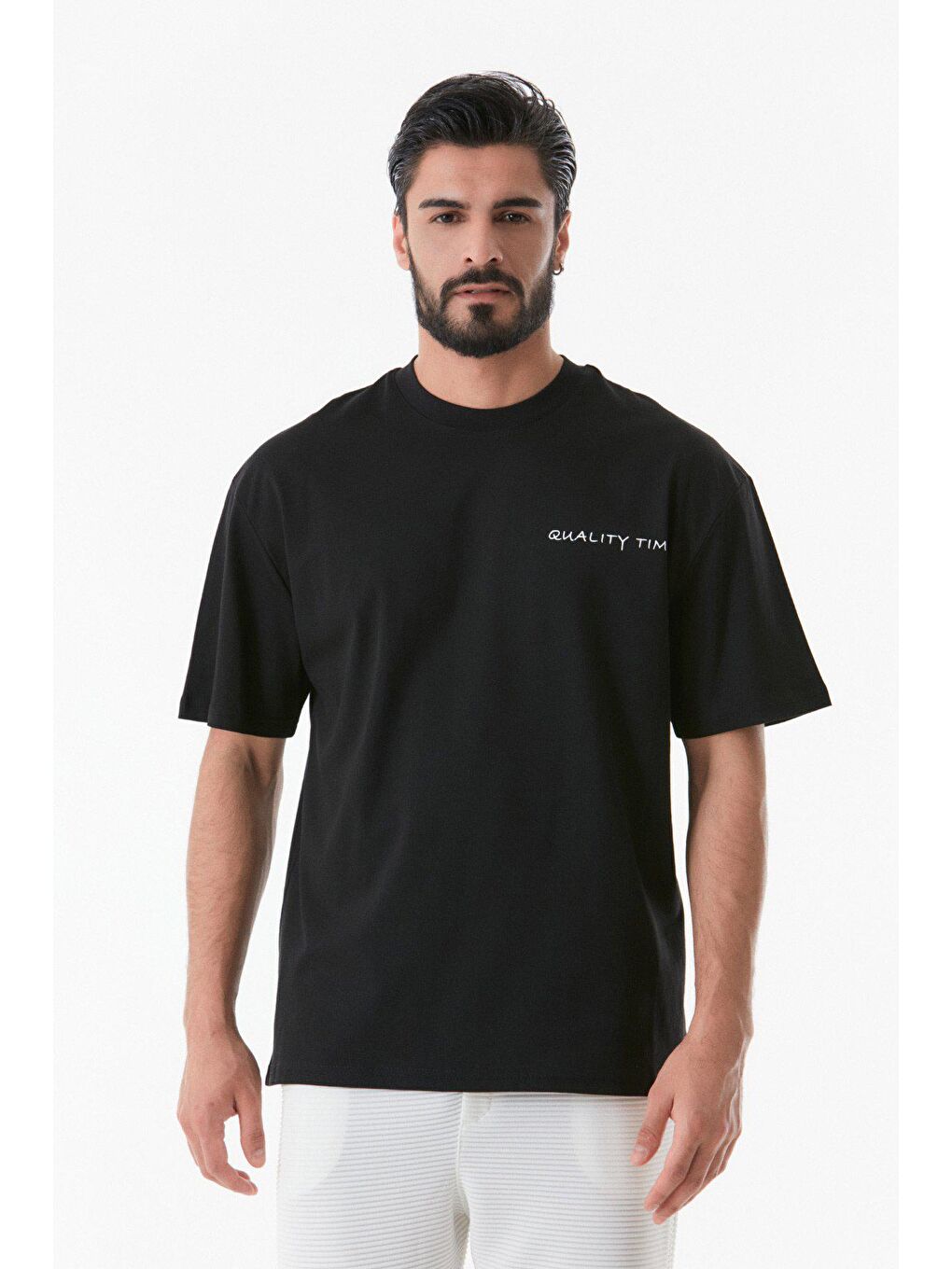 Siyah Bisiklet Yaka Yazı Baskılı Erkek Tişört