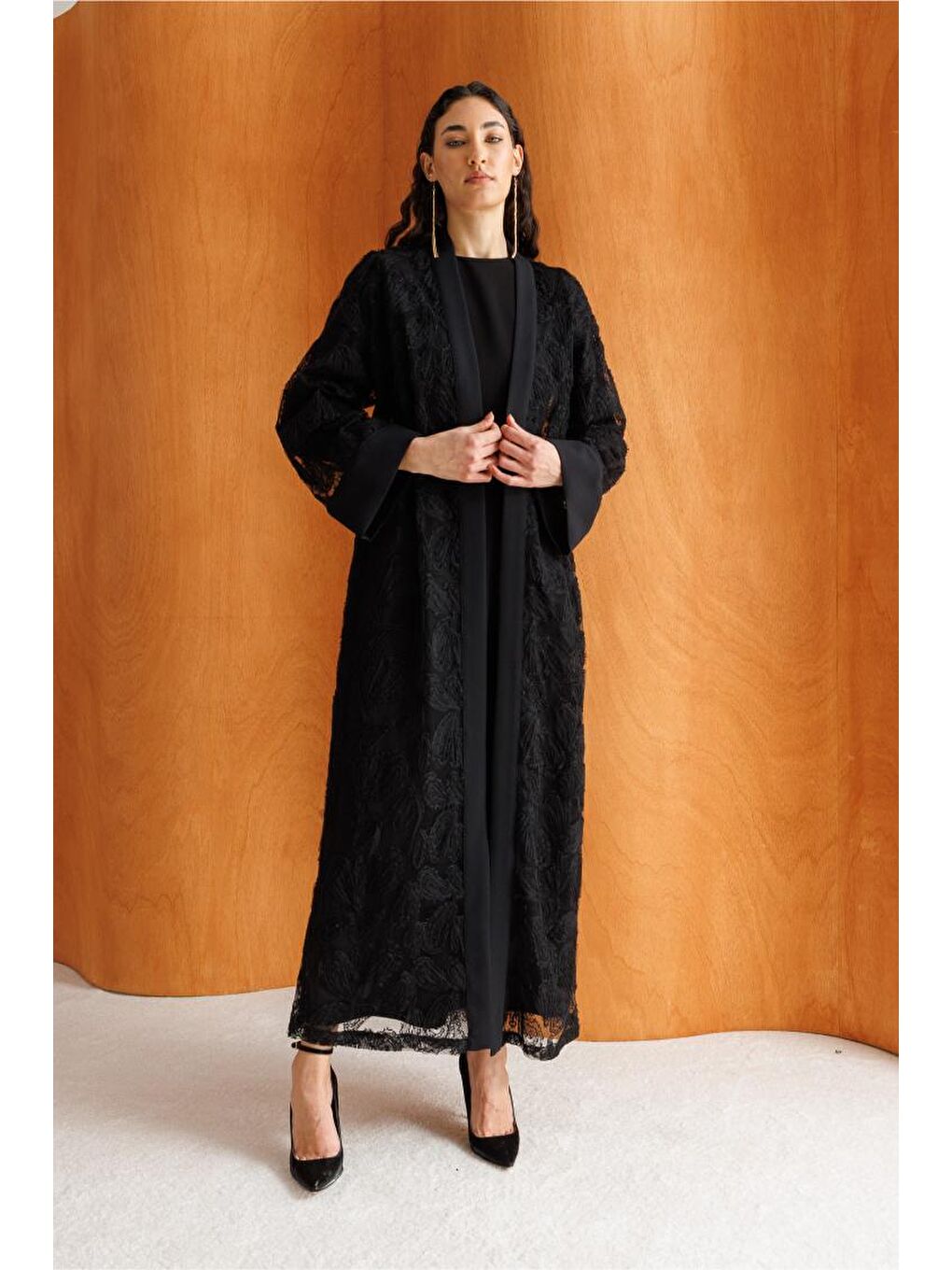 Dantel İşlemeli Siyah Abaya-1