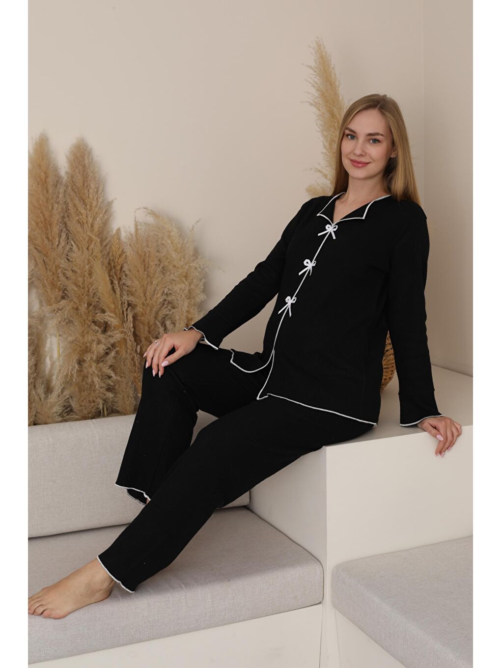 Siyah Hamile ve Lohusa Uzun Kollu Yumoş Kumaş Fiyonklu Bel Ayarlı Pijama Takımı-3