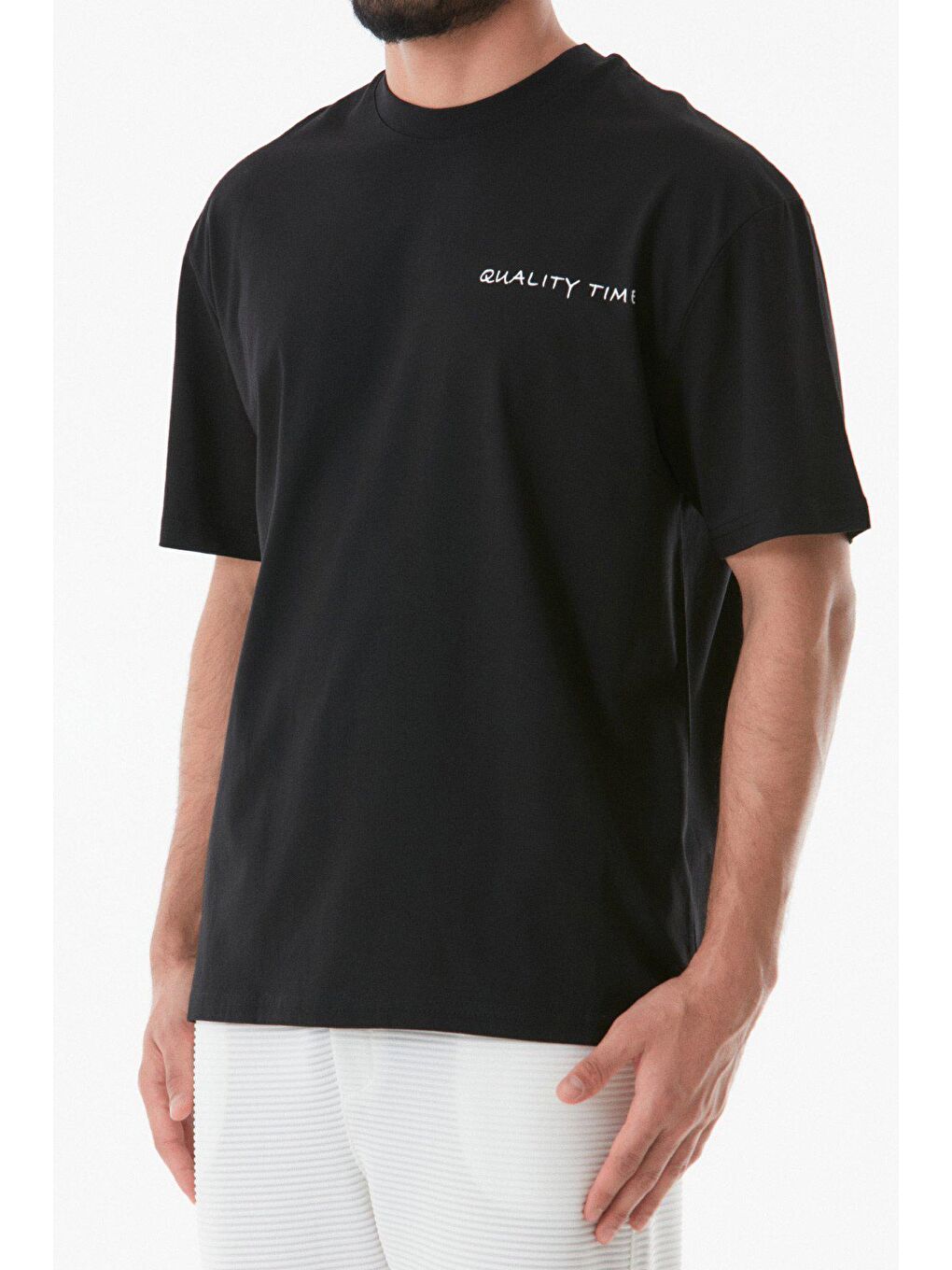 Siyah Bisiklet Yaka Yazı Baskılı Erkek Tişört-4