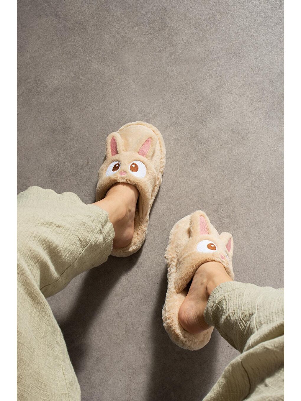 Kahverengi My Tavşan Nakışlı Kadın Ev Terliği Pelüş Terlik Çeyiz ve Bohça Terliği Ses Yapmaz Kalın Taban-2