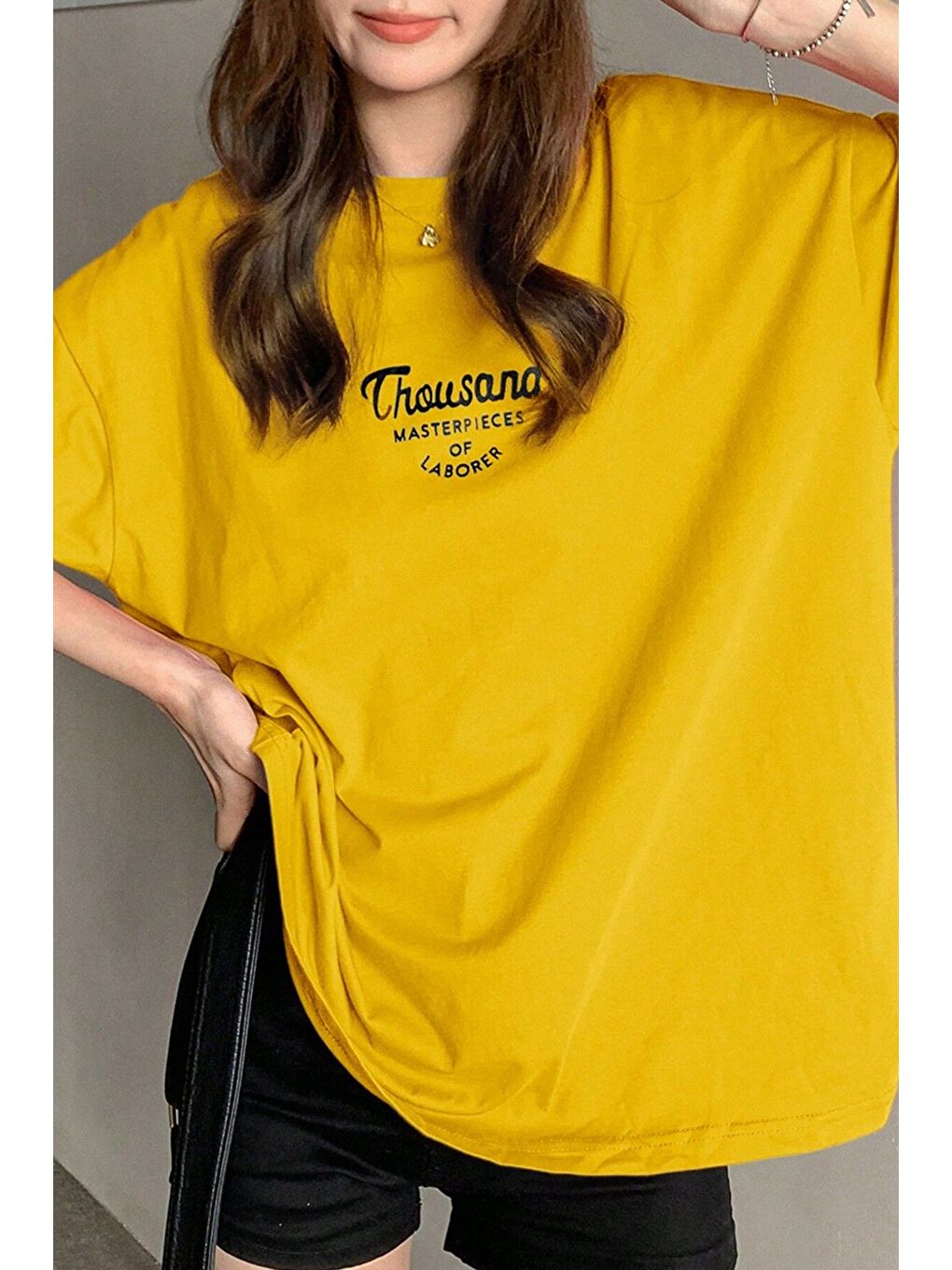 Kadın Sarı Bisiklet Yaka Thousand Baskılı Oversize T Shirt-3