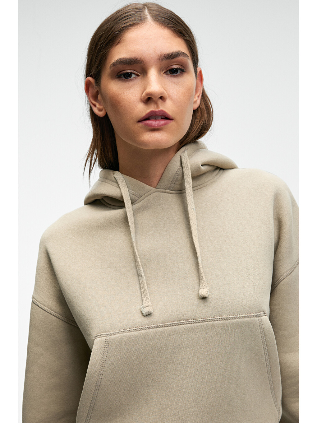 Bej Selene Kadın Kapüşonlu Kangru Cepli Regular Fit Taş Sweatshirt-4