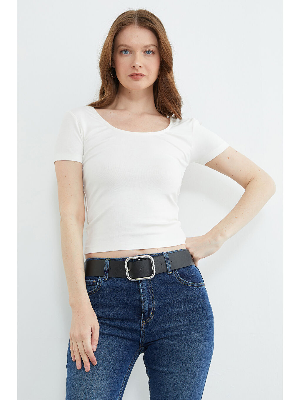 Ekru Basic U Yaka Crop Tişört-1