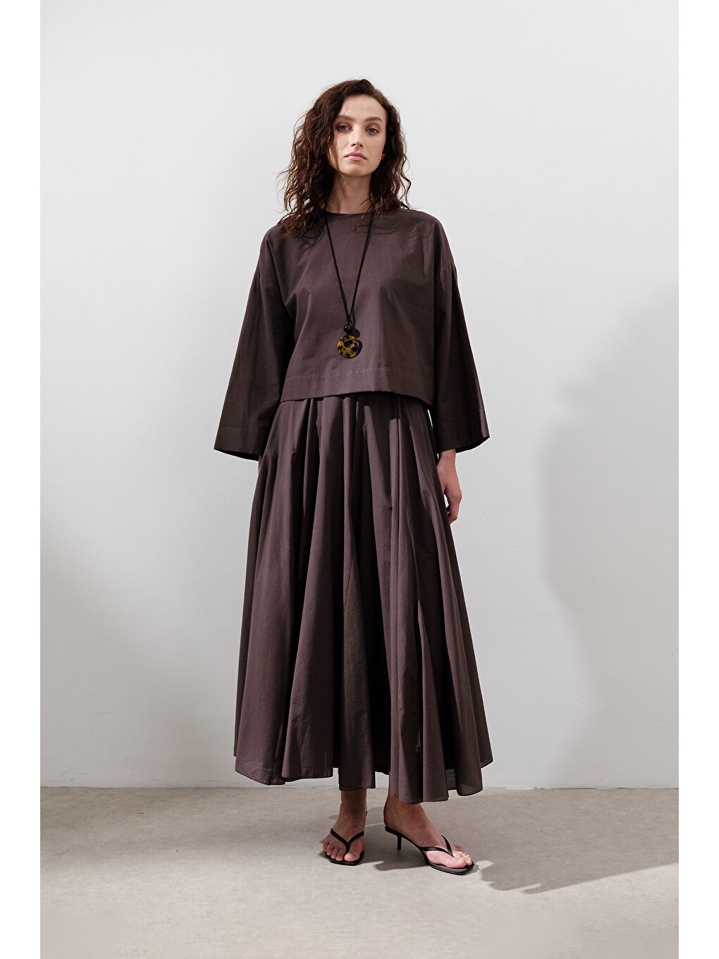 Pamuklu Crop Uzun Kol Bluz Kahverengi