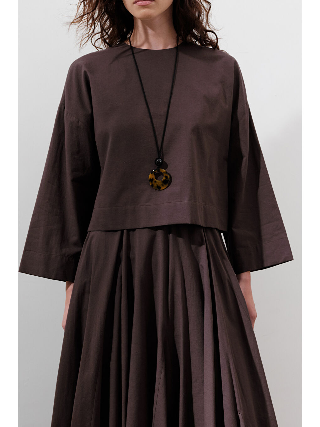 Pamuklu Crop Uzun Kol Bluz Kahverengi-1