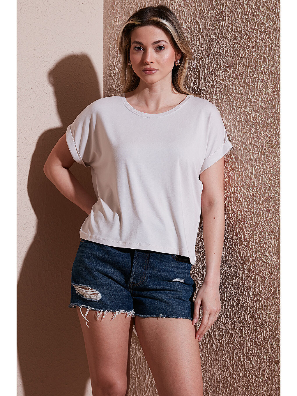 Bej Comfort Fit Bisiklet Yaka Bluz 25Y0519K1