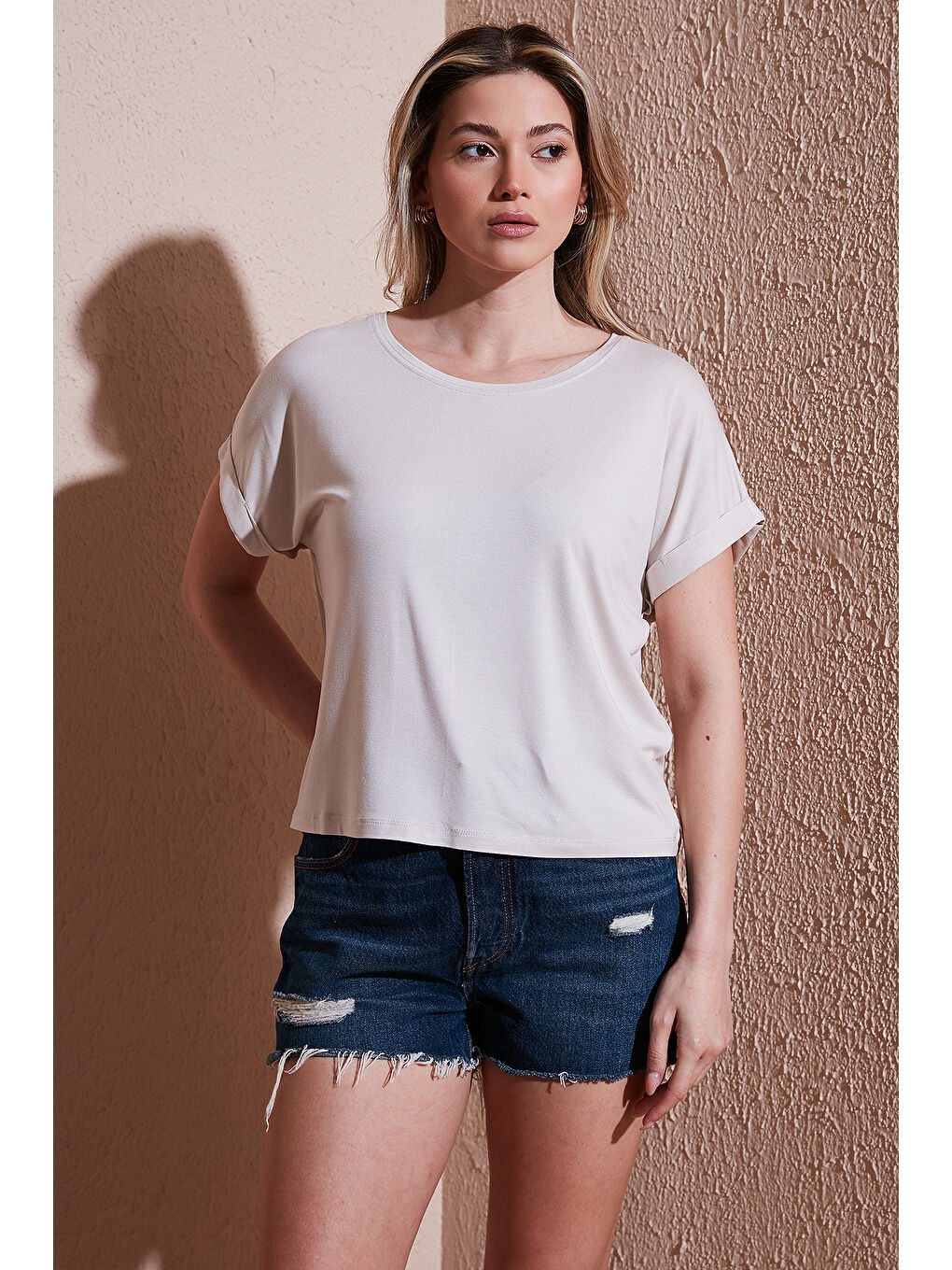 Bej Comfort Fit Bisiklet Yaka Bluz 25Y0519K1-1