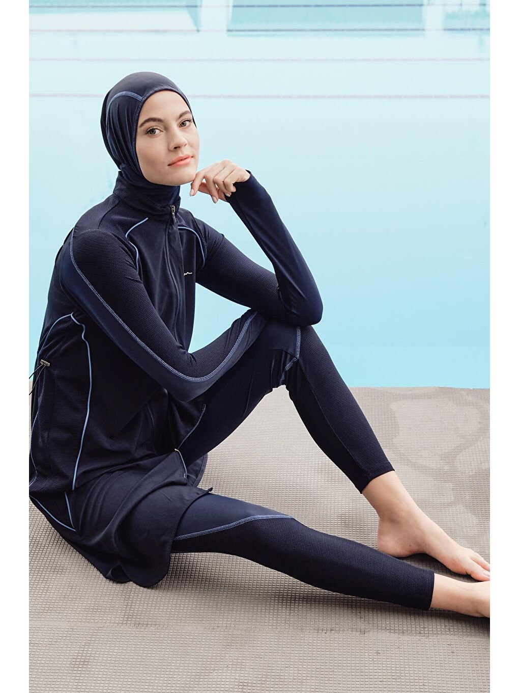 Performans Serisi Petek Doku Detaylı Lacivert 4 Parça Tam Tesettür Mayo Takımı H-Per50 2002