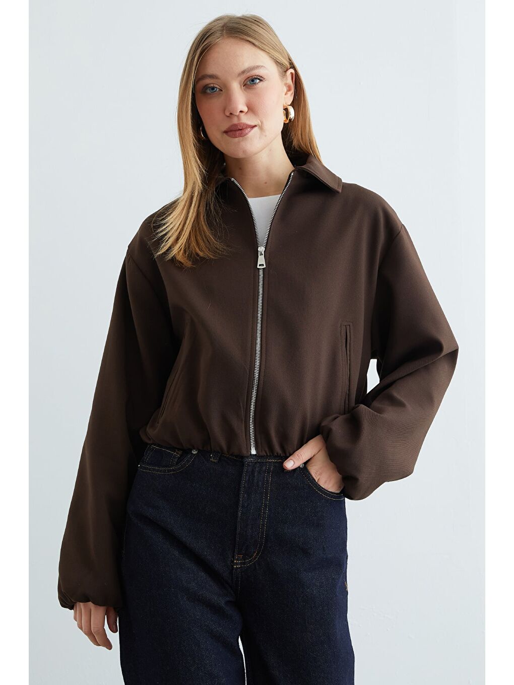 Kahverengi Fermuarlı Polo Yaka Crop Bomber Ceket